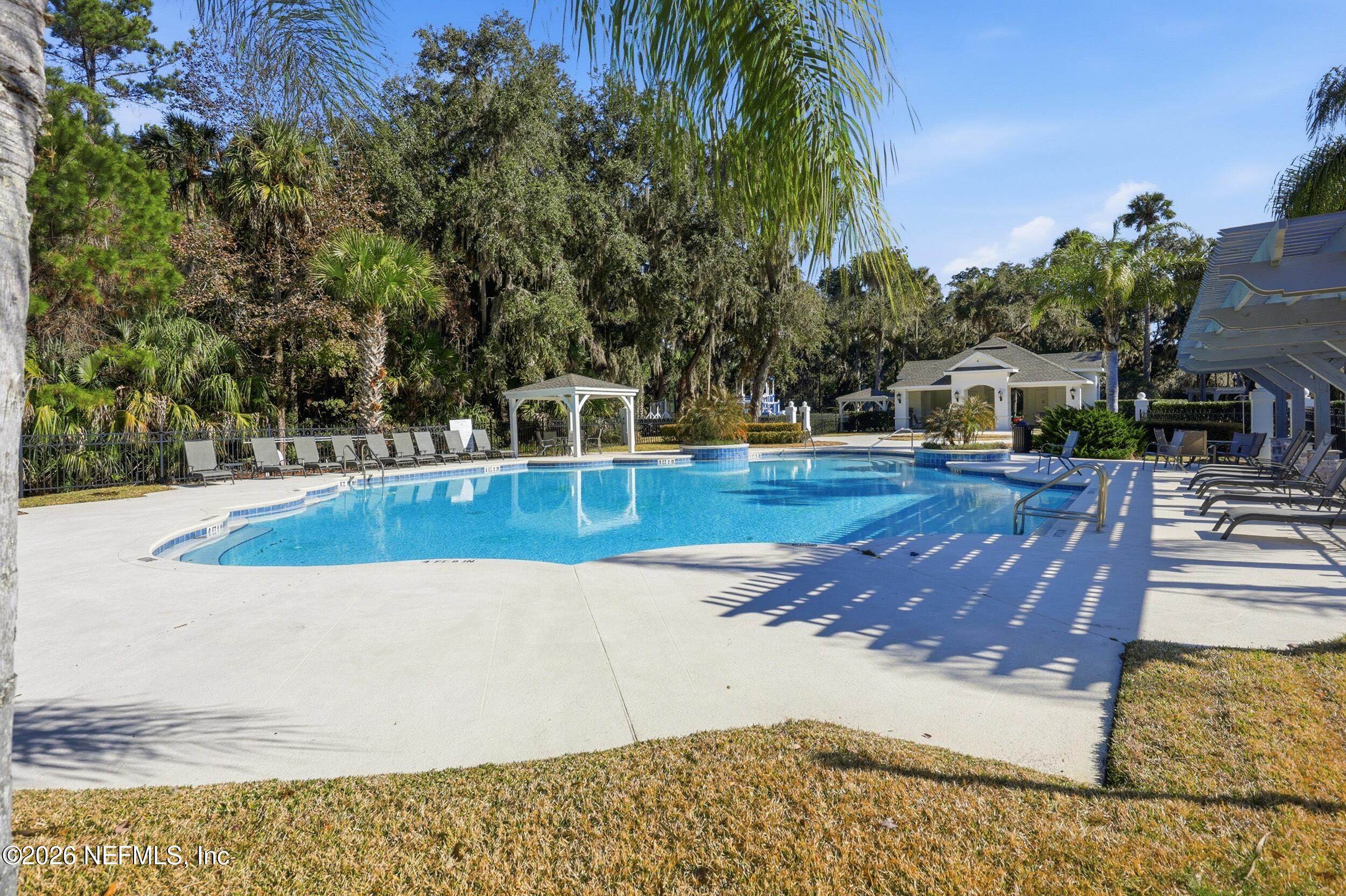533 HONEY LOCUST Lane