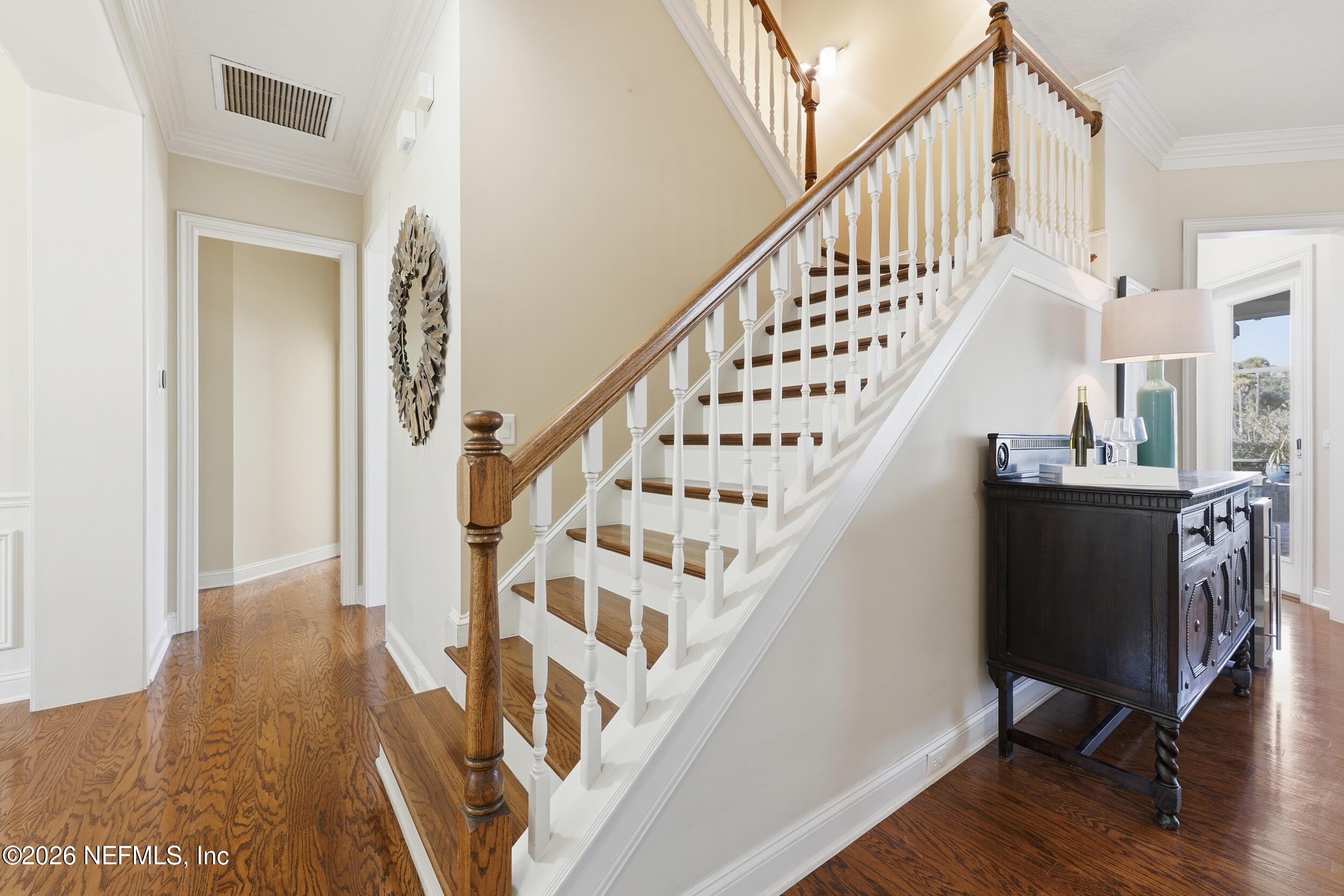 533 HONEY LOCUST Lane