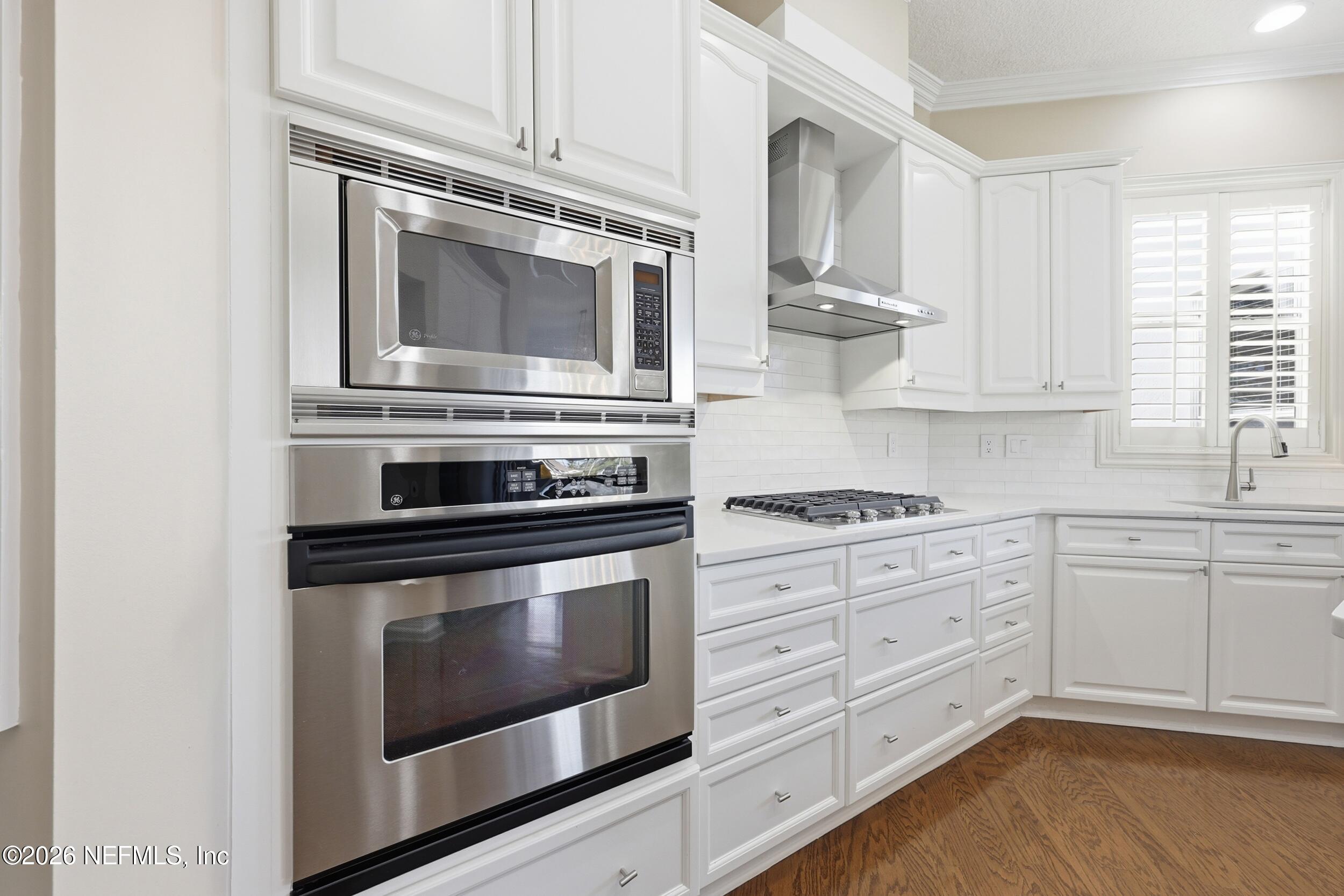 533 HONEY LOCUST Lane