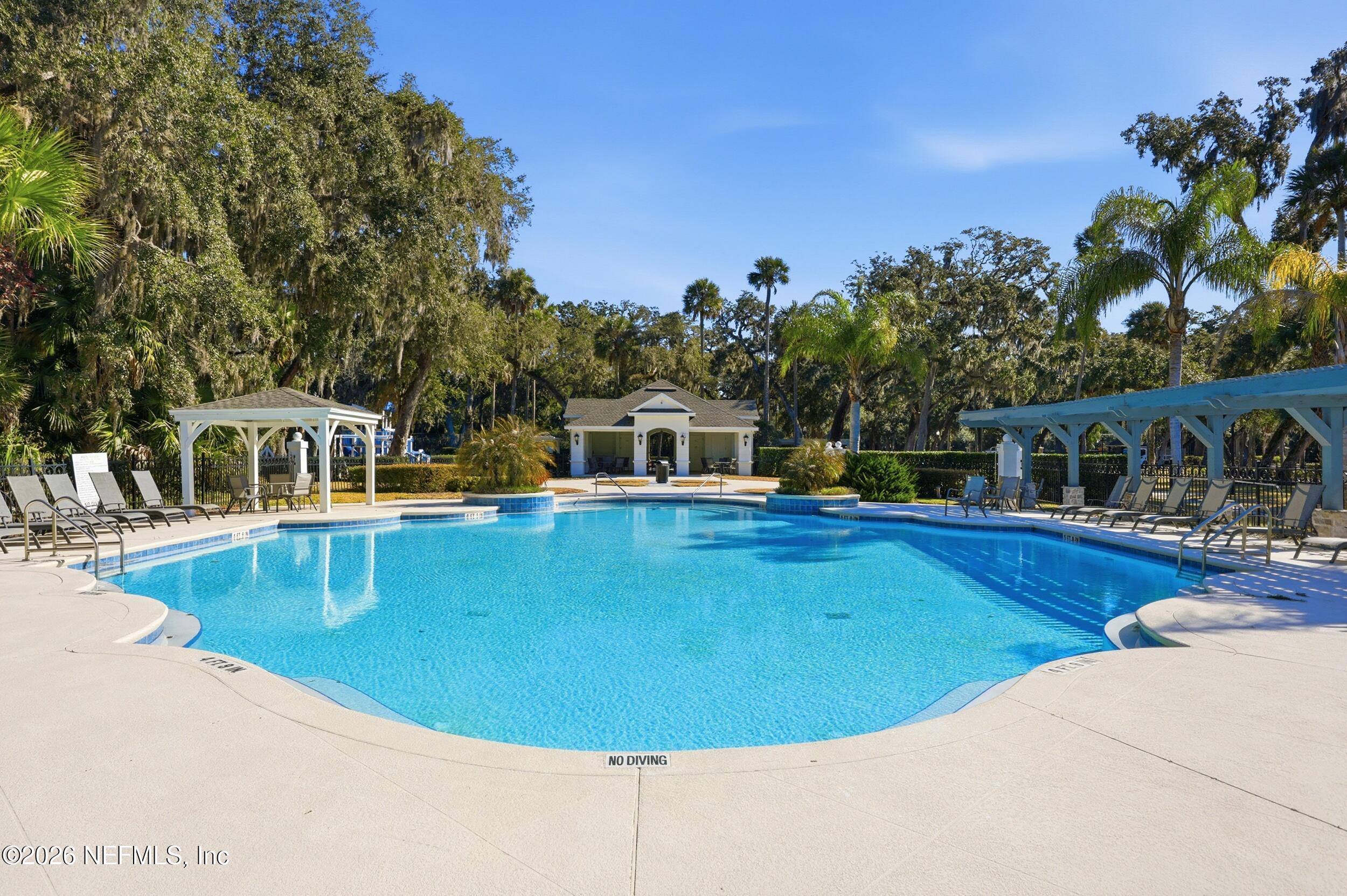 533 HONEY LOCUST Lane