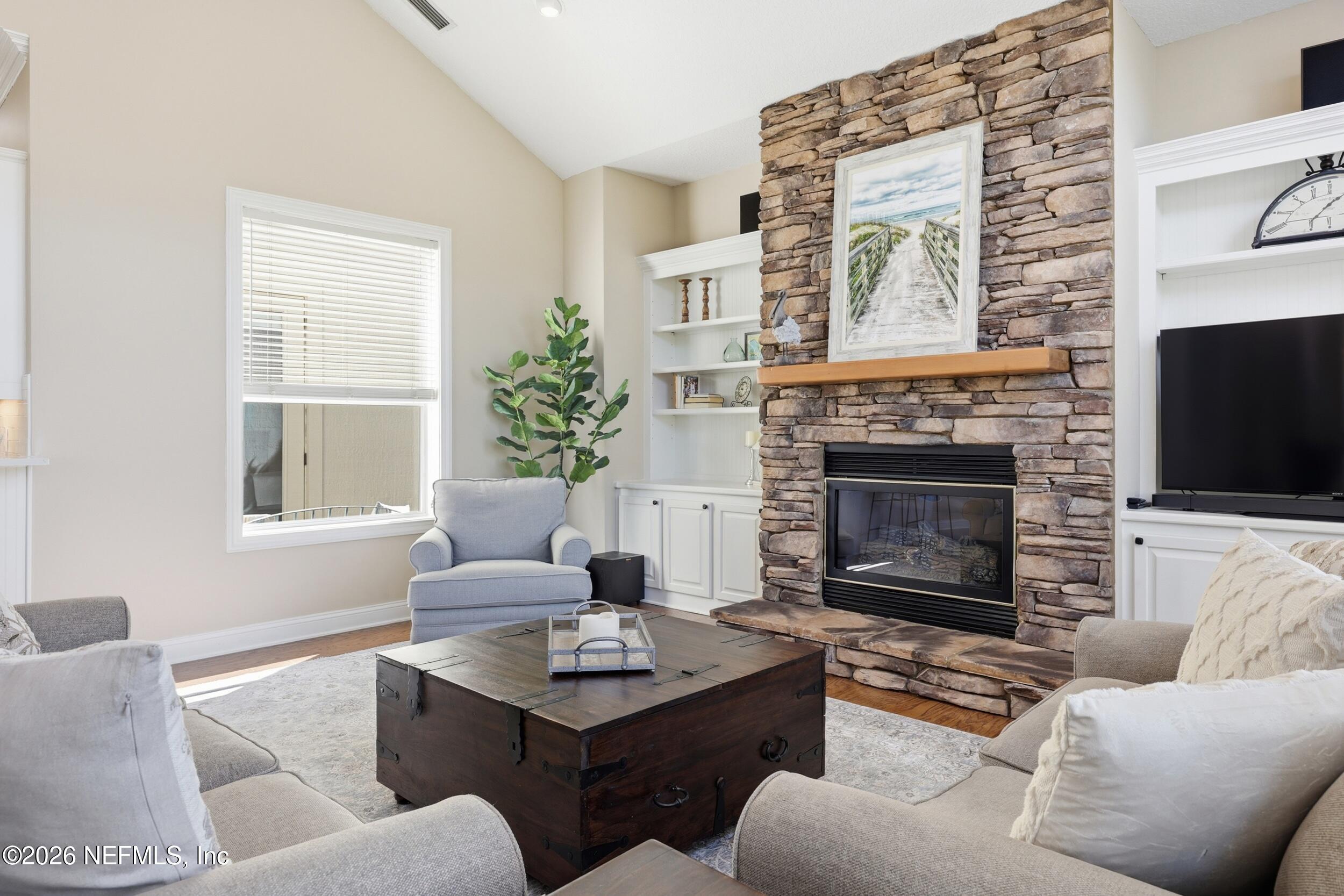 533 HONEY LOCUST Lane