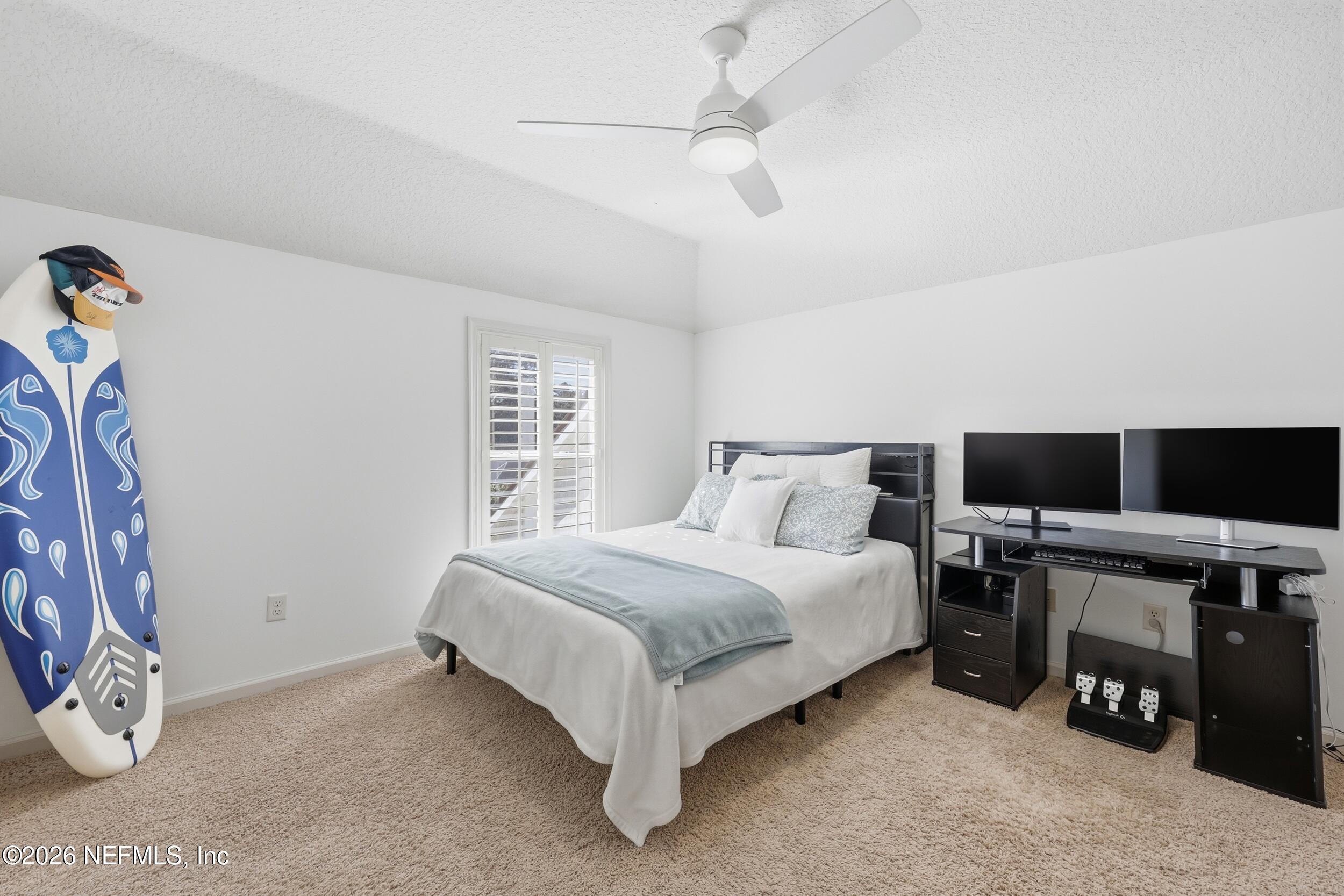 533 HONEY LOCUST Lane
