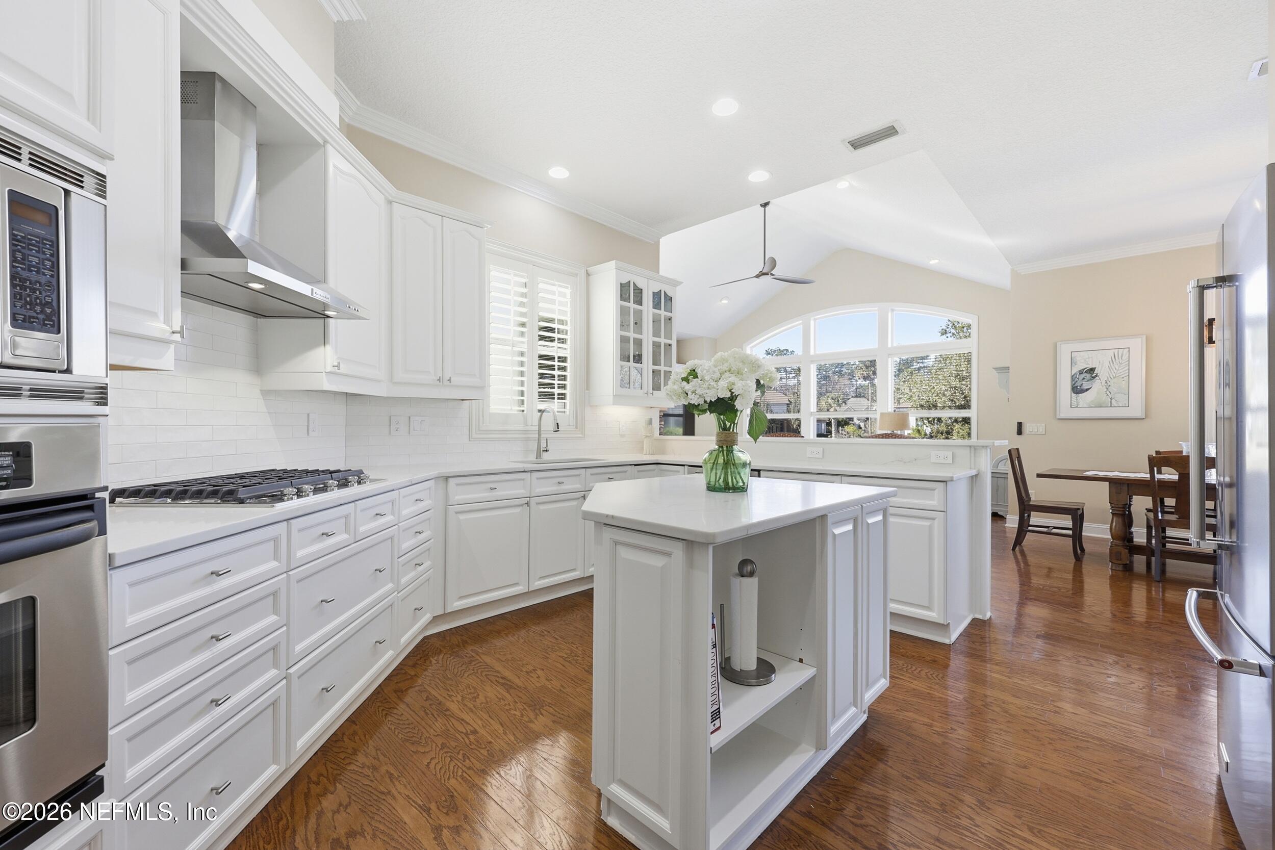 533 HONEY LOCUST Lane