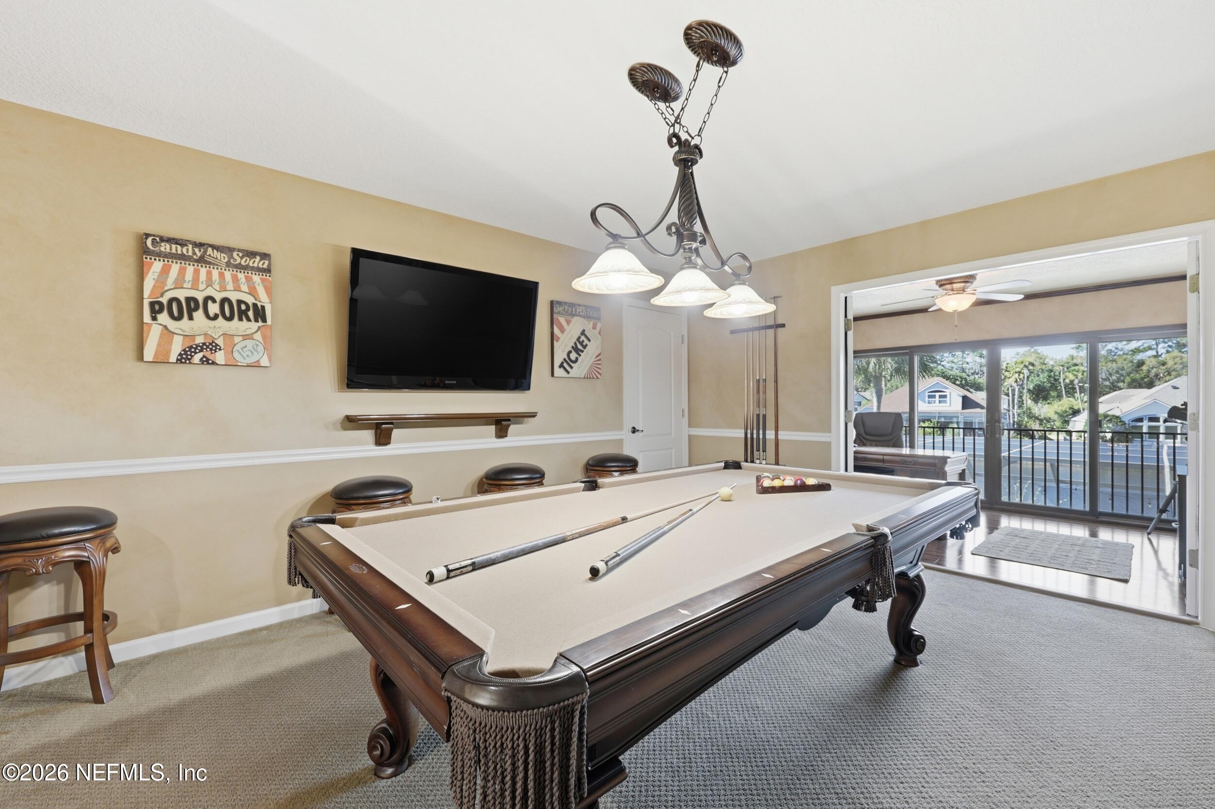 533 HONEY LOCUST Lane