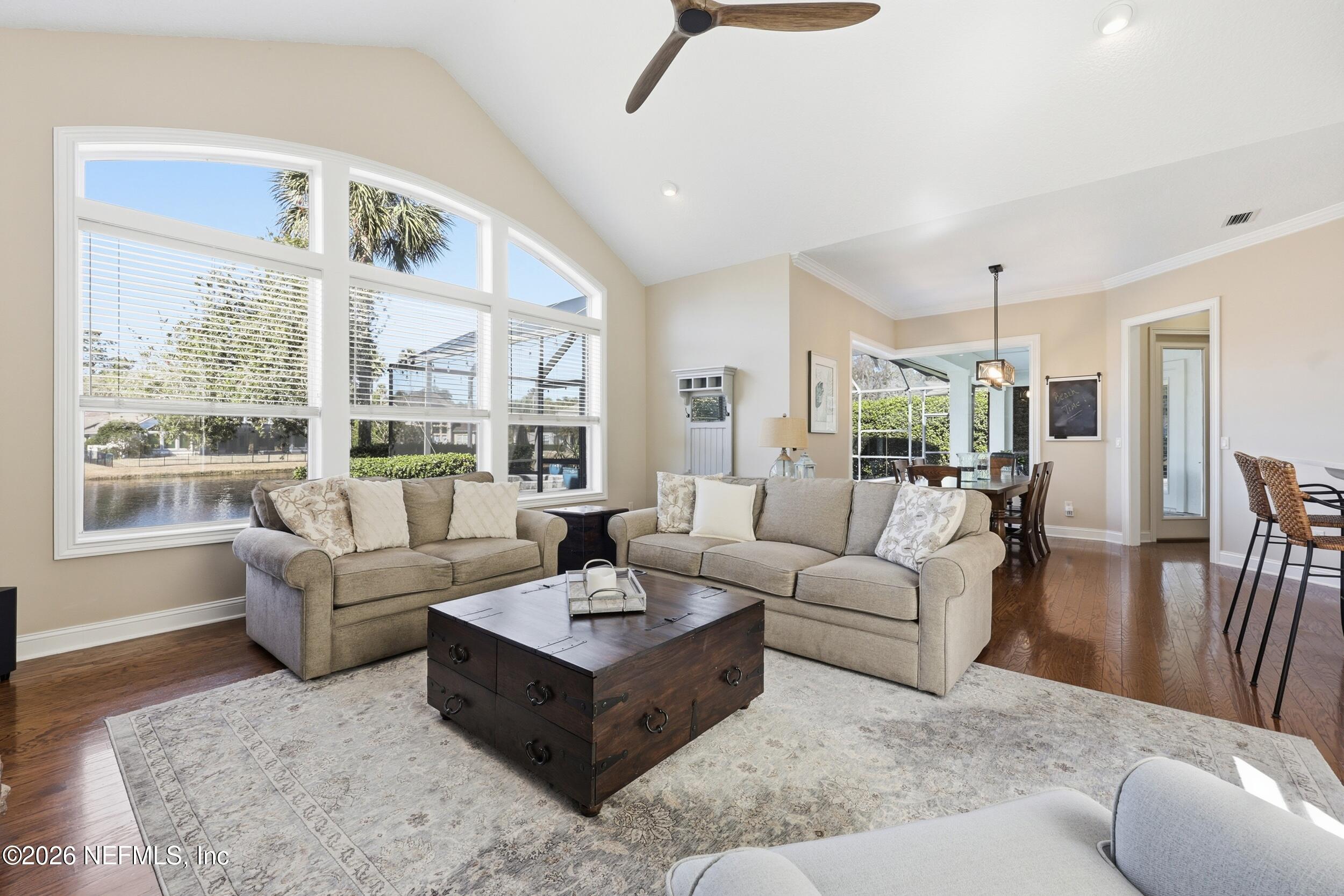 533 HONEY LOCUST Lane