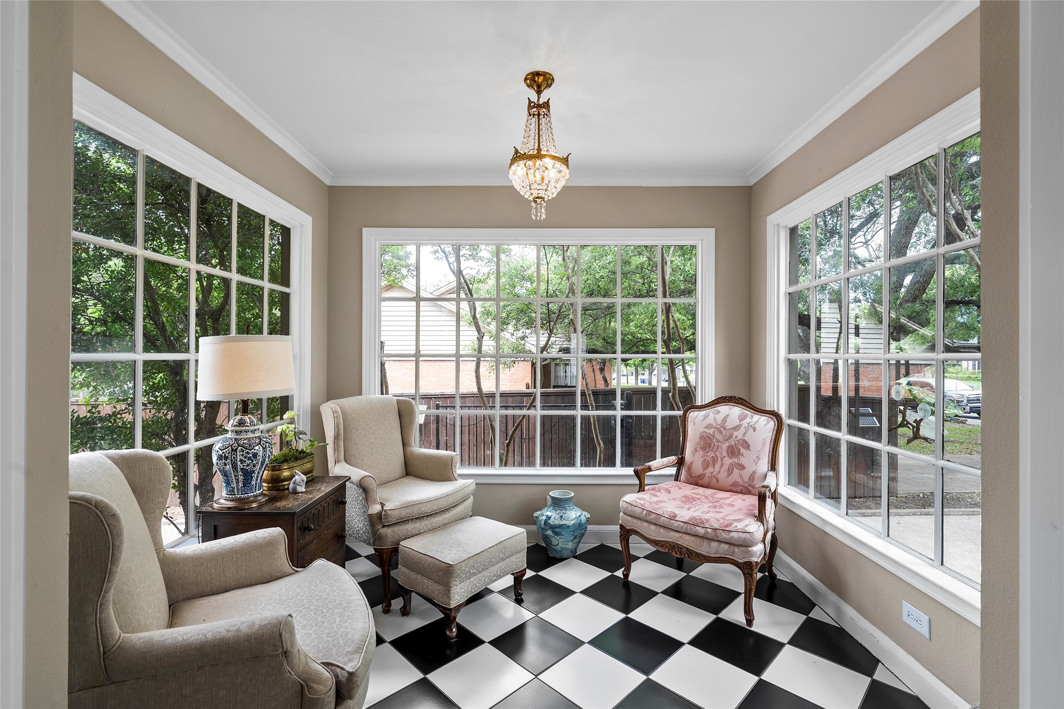 2815 Cumberland Avenue