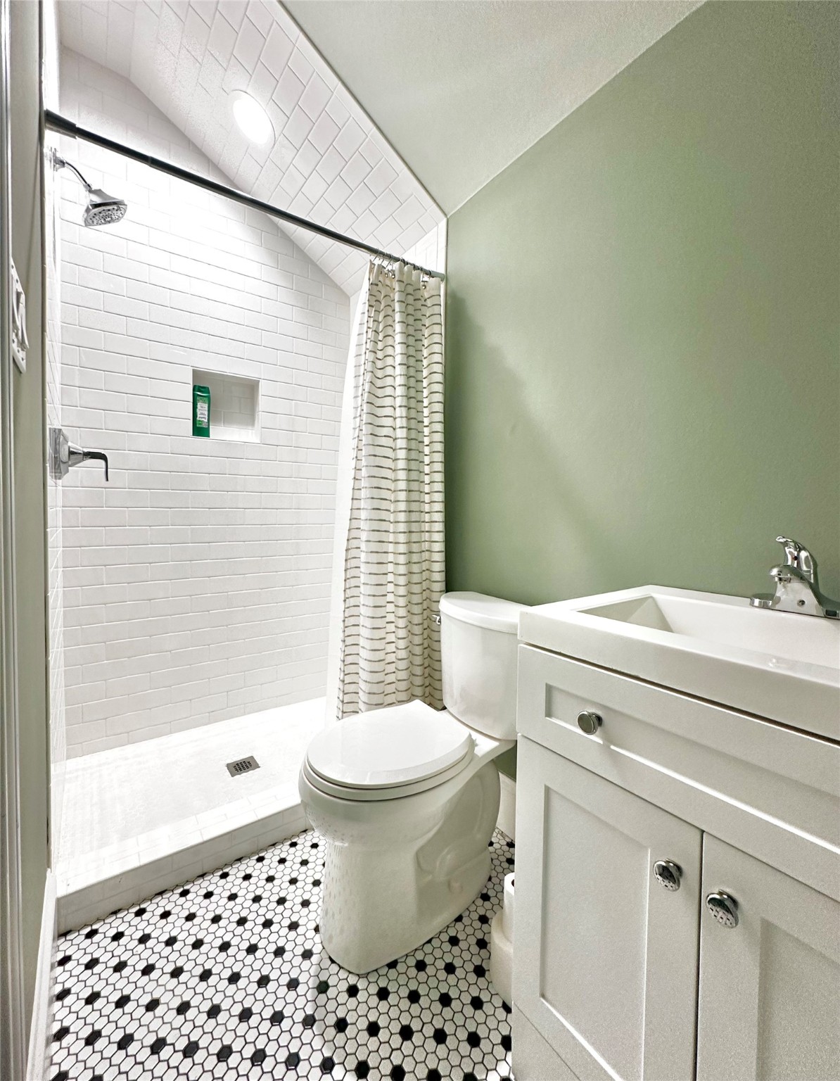 2815 Cumberland Avenue