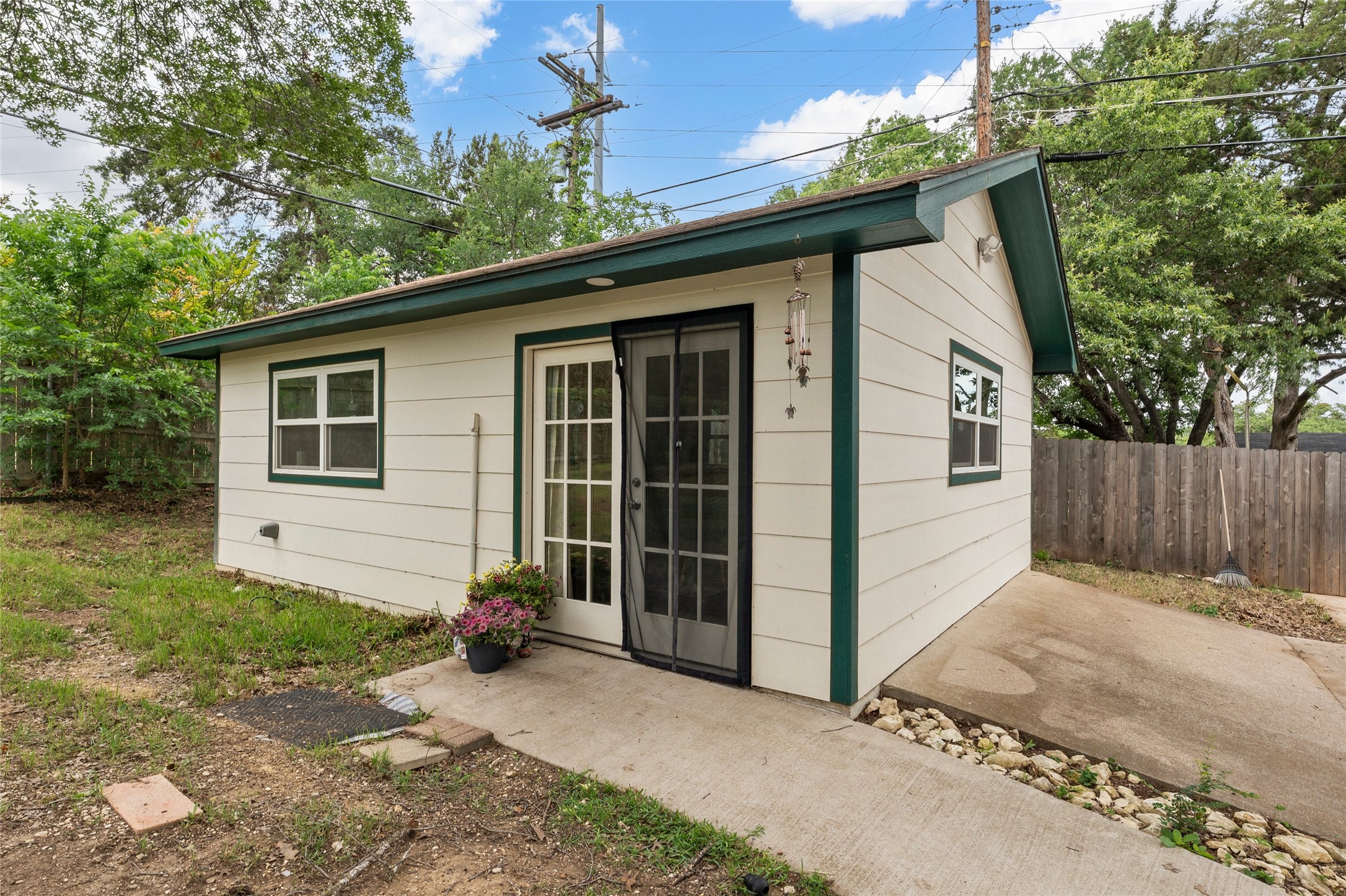 600 Wooded Crest