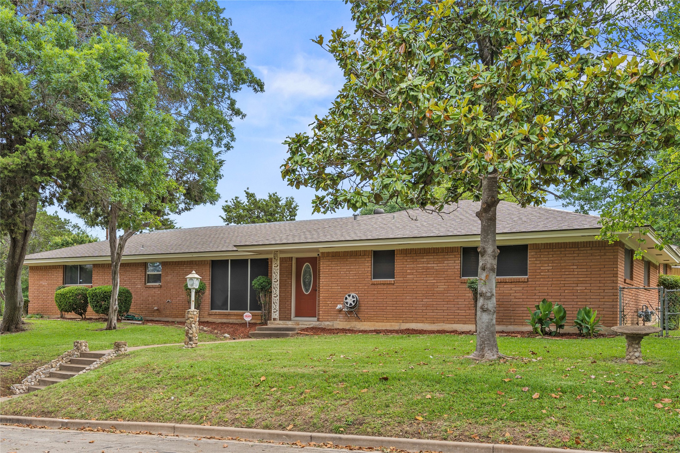 4325 Shady Glen Drive