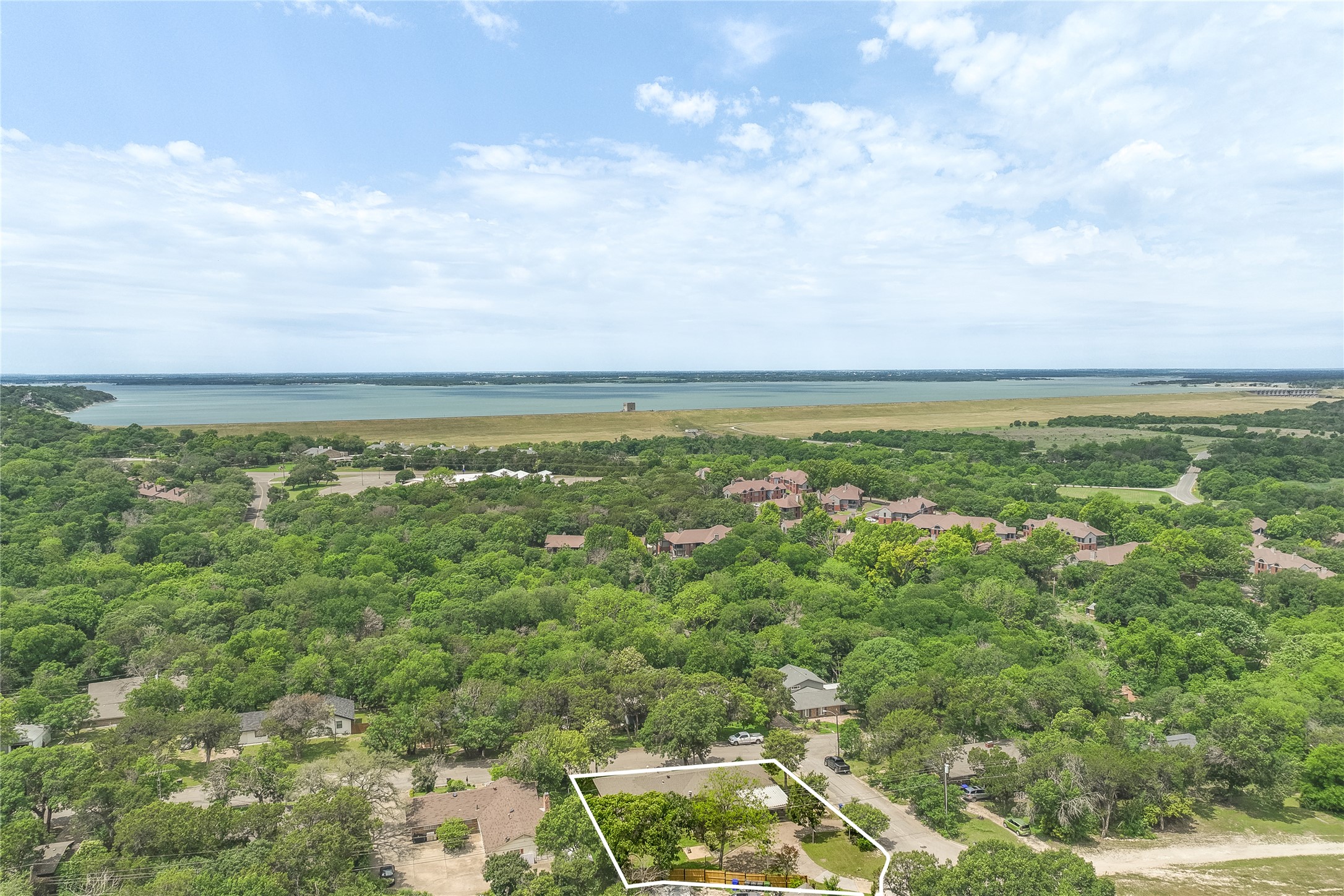 4325 Shady Glen Drive