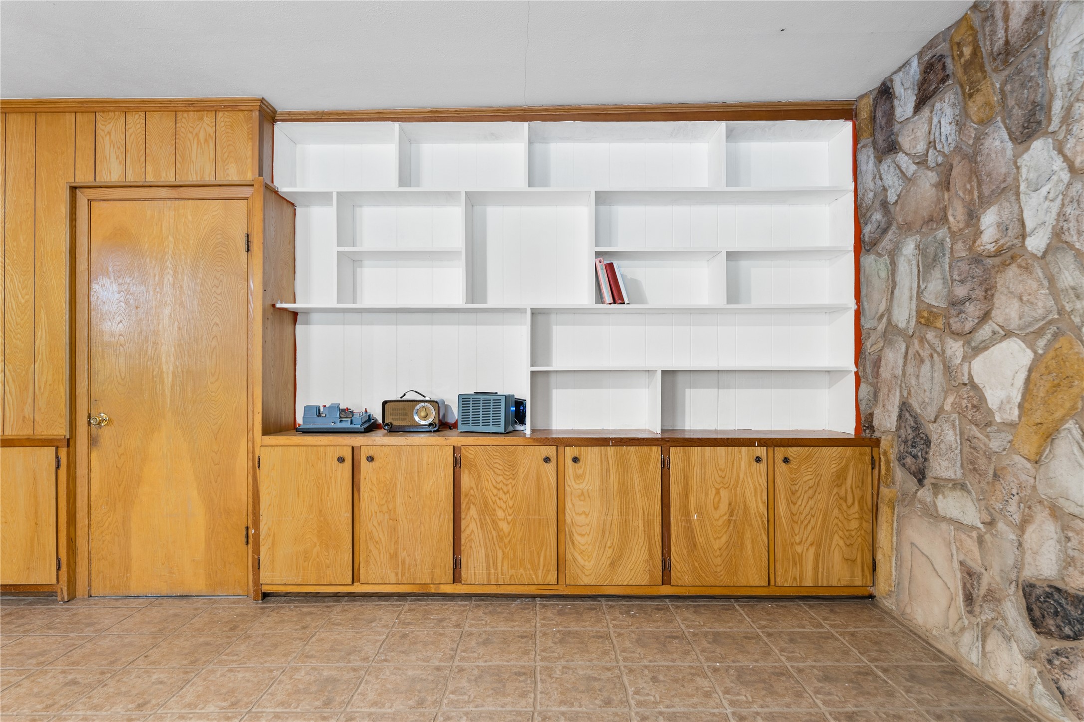 4325 Shady Glen Drive