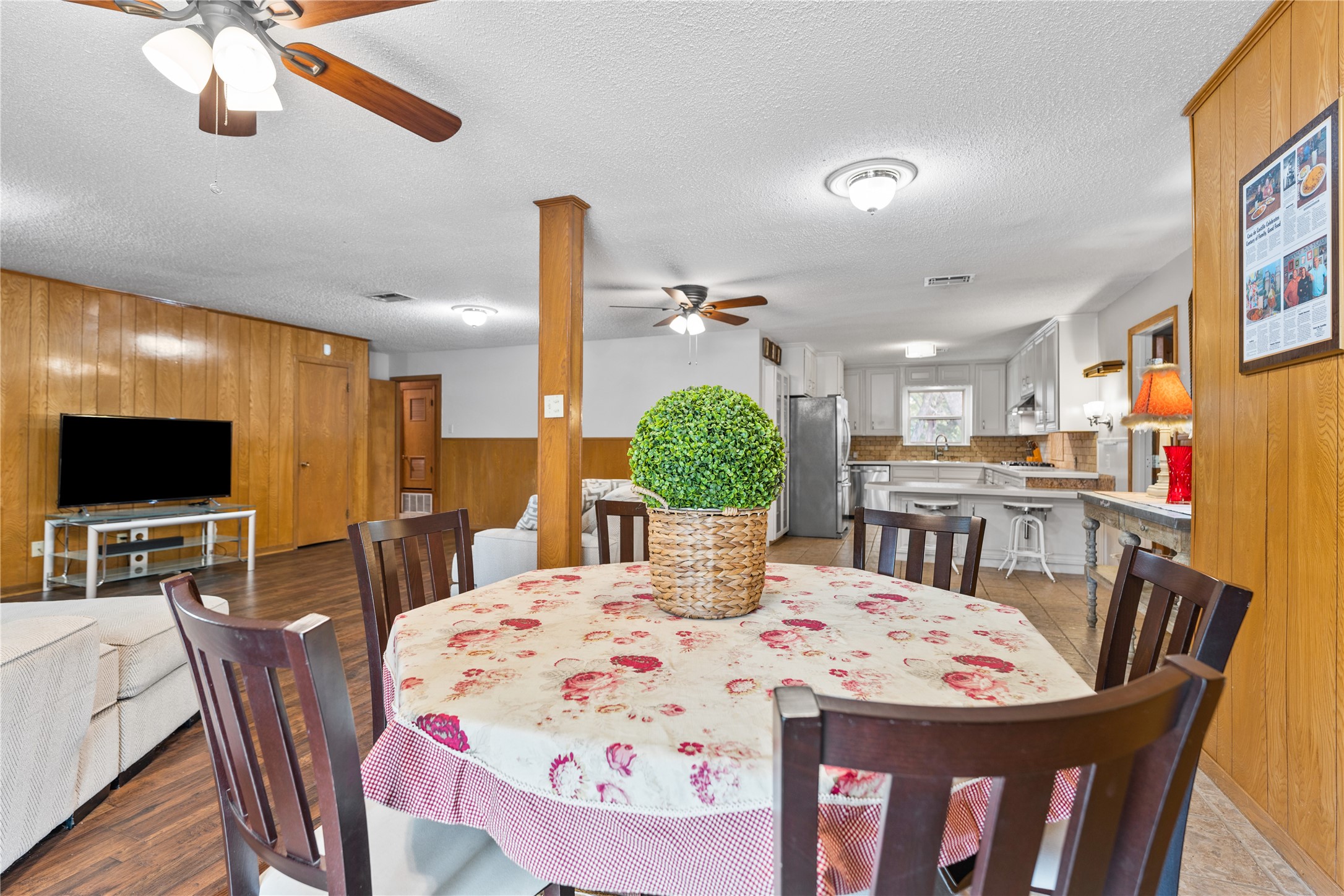 4325 Shady Glen Drive