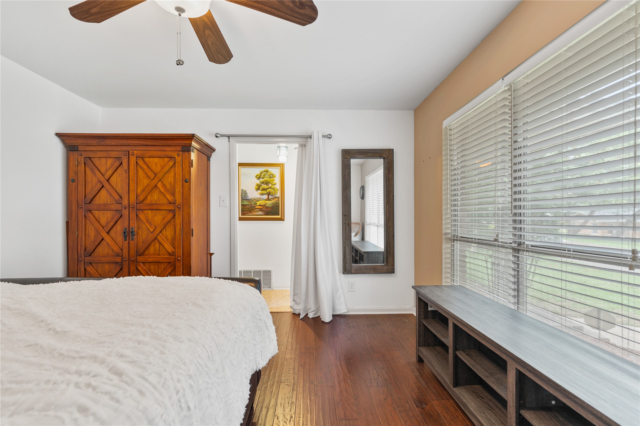 4325 Shady Glen Drive