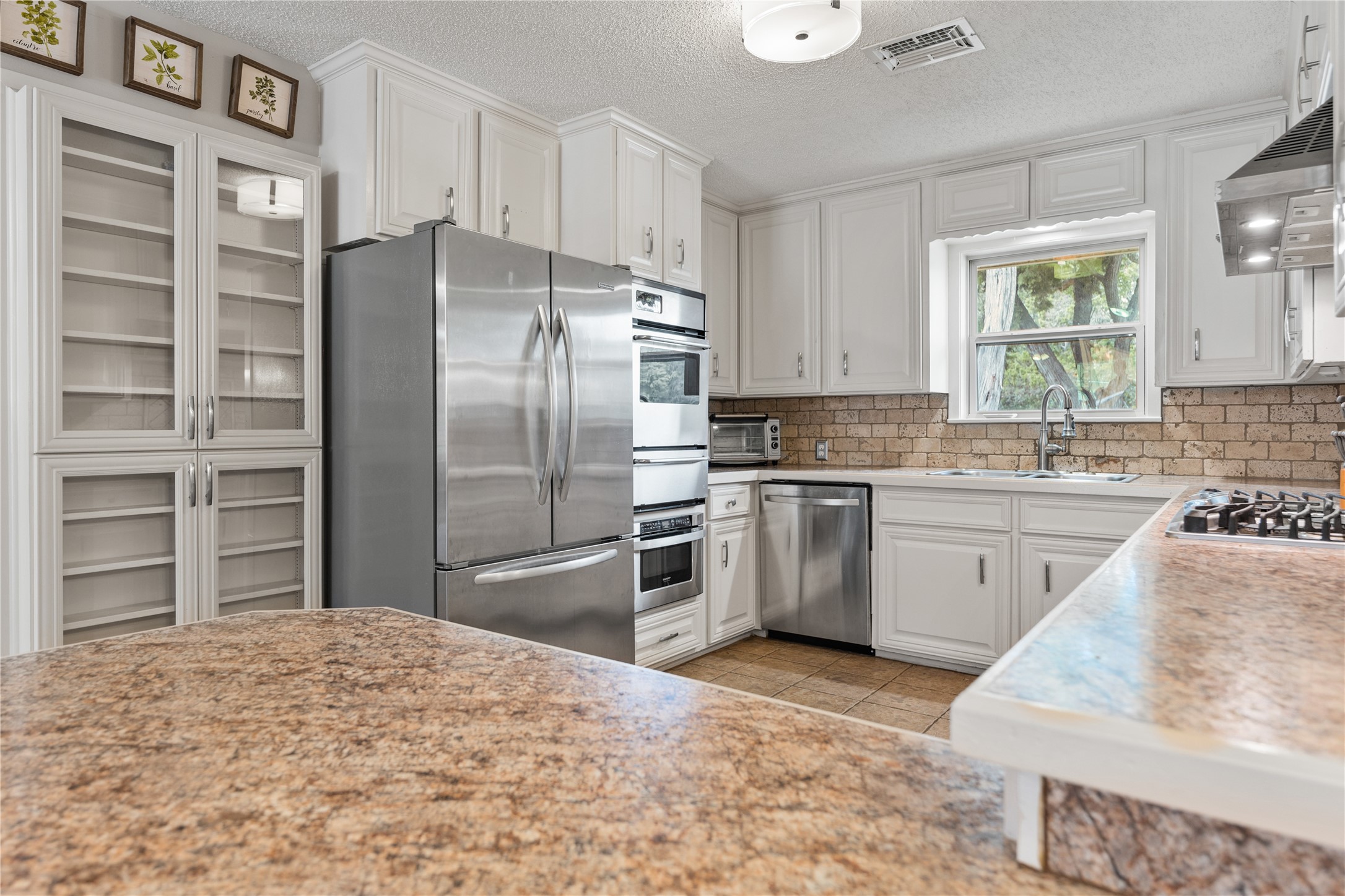 4325 Shady Glen Drive