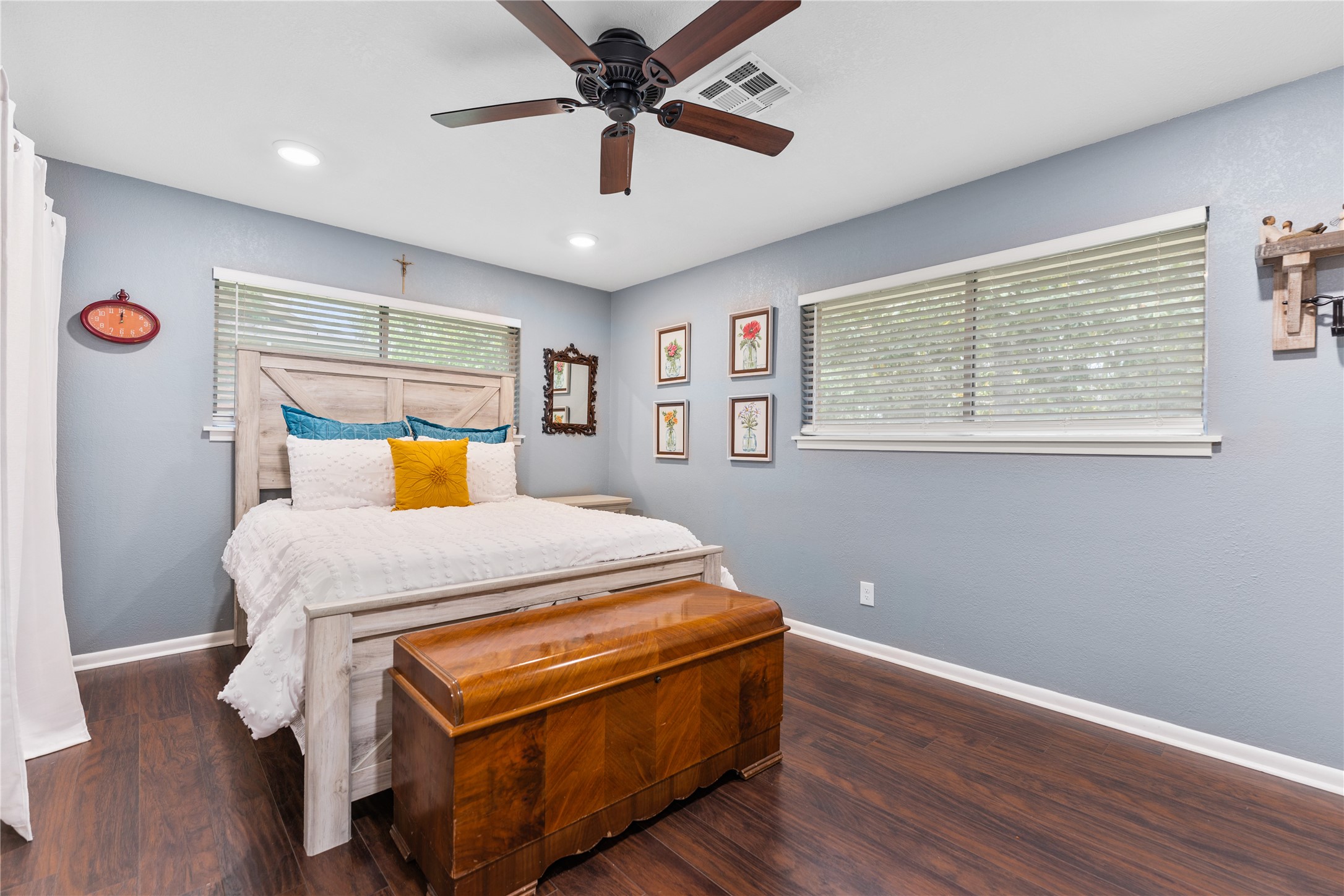 4325 Shady Glen Drive