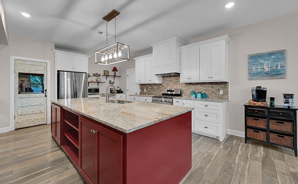 110 Sherwood Oaks Drive