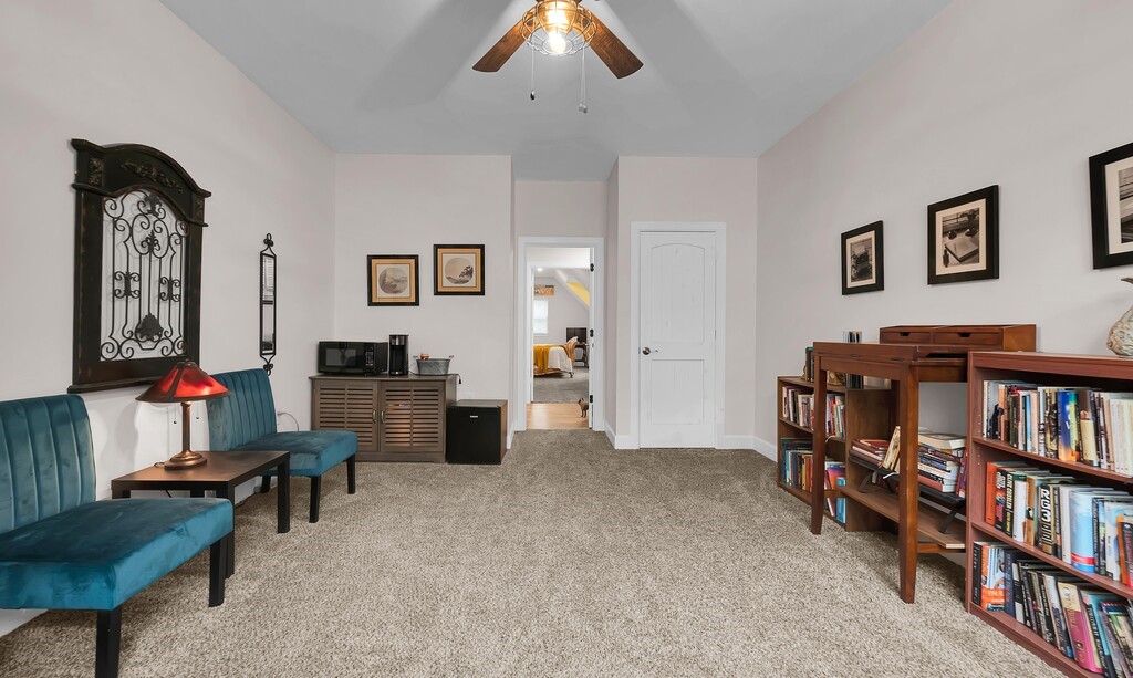 110 Sherwood Oaks Drive