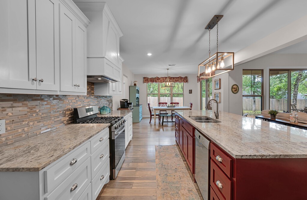 110 Sherwood Oaks Drive