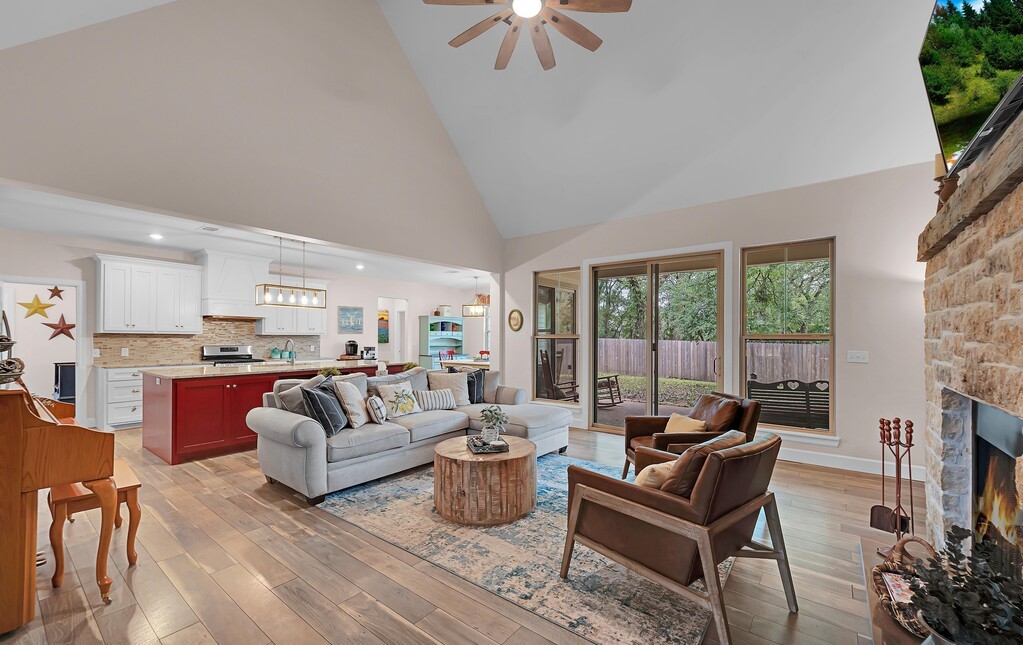 110 Sherwood Oaks Drive