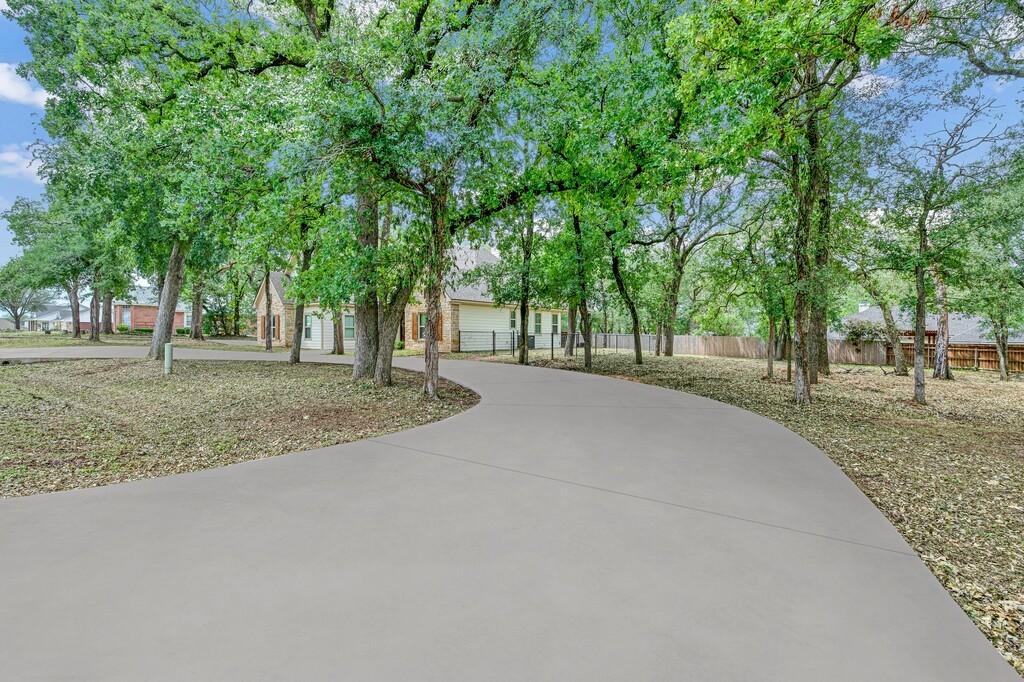 110 Sherwood Oaks Drive