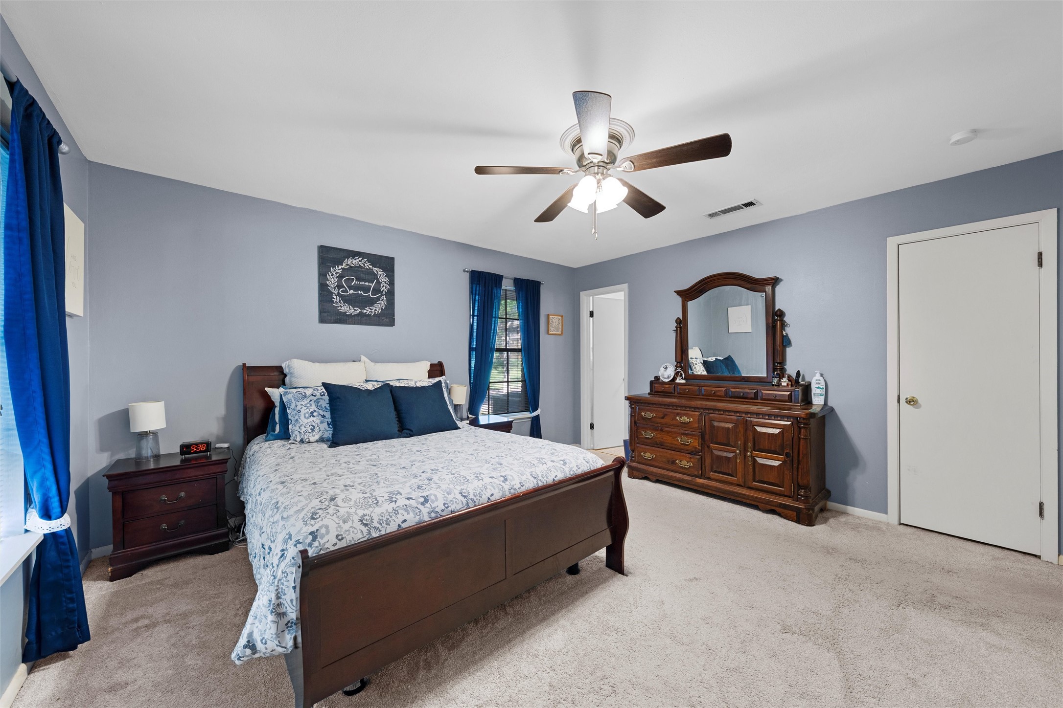 2118 Wooded Acres Drive