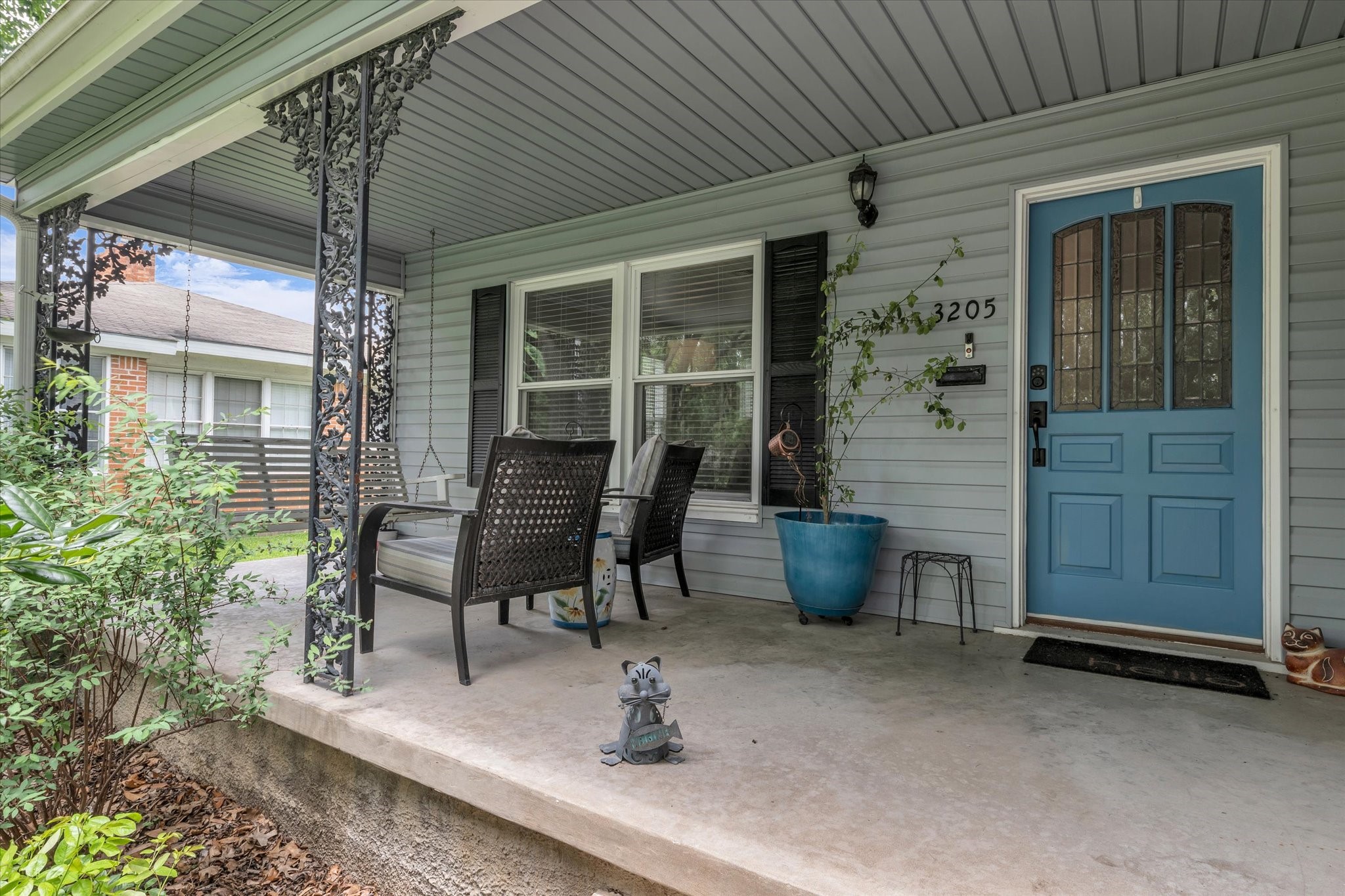 3205 Windsor Avenue