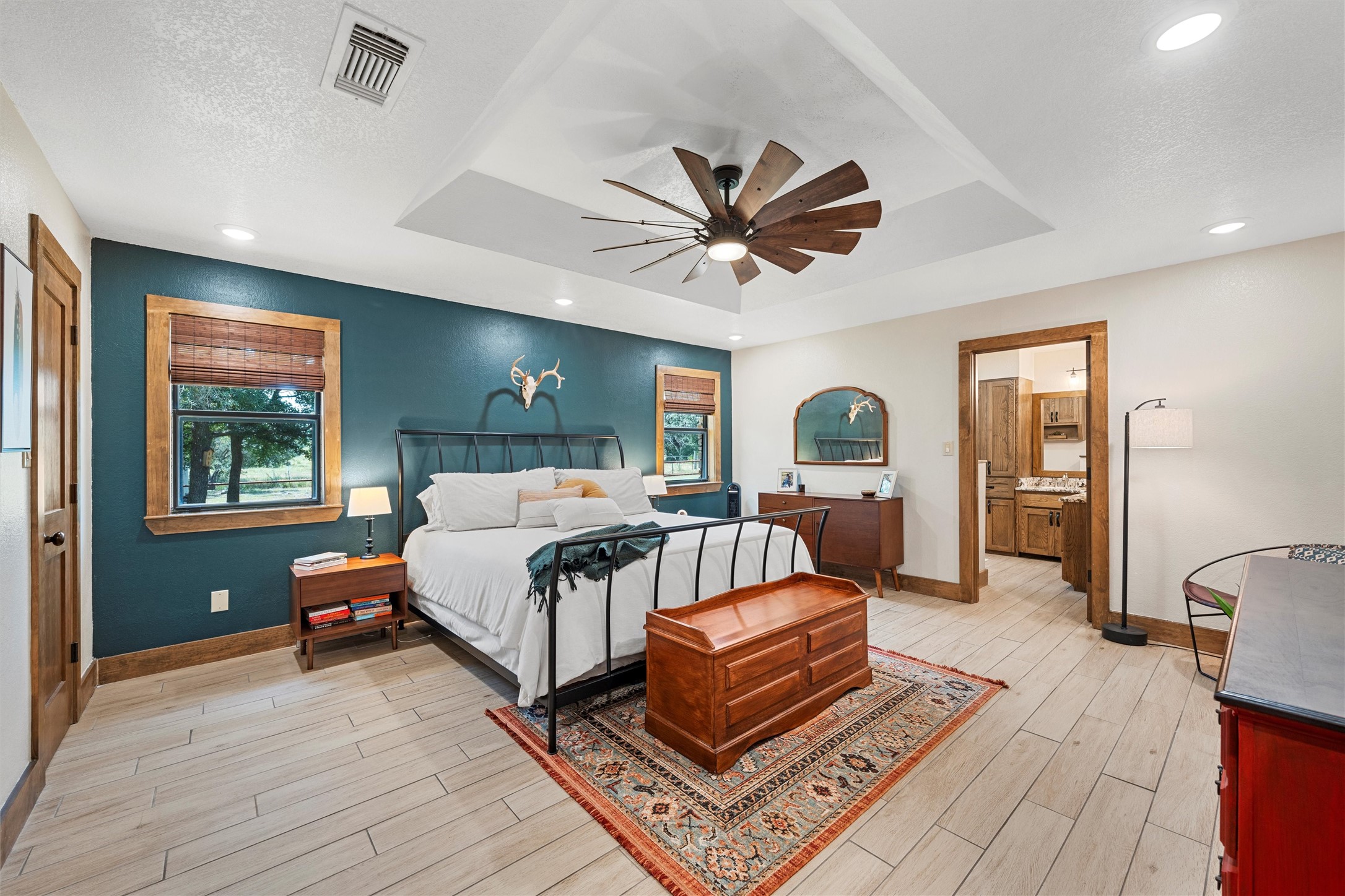 10048 E State Highway 36