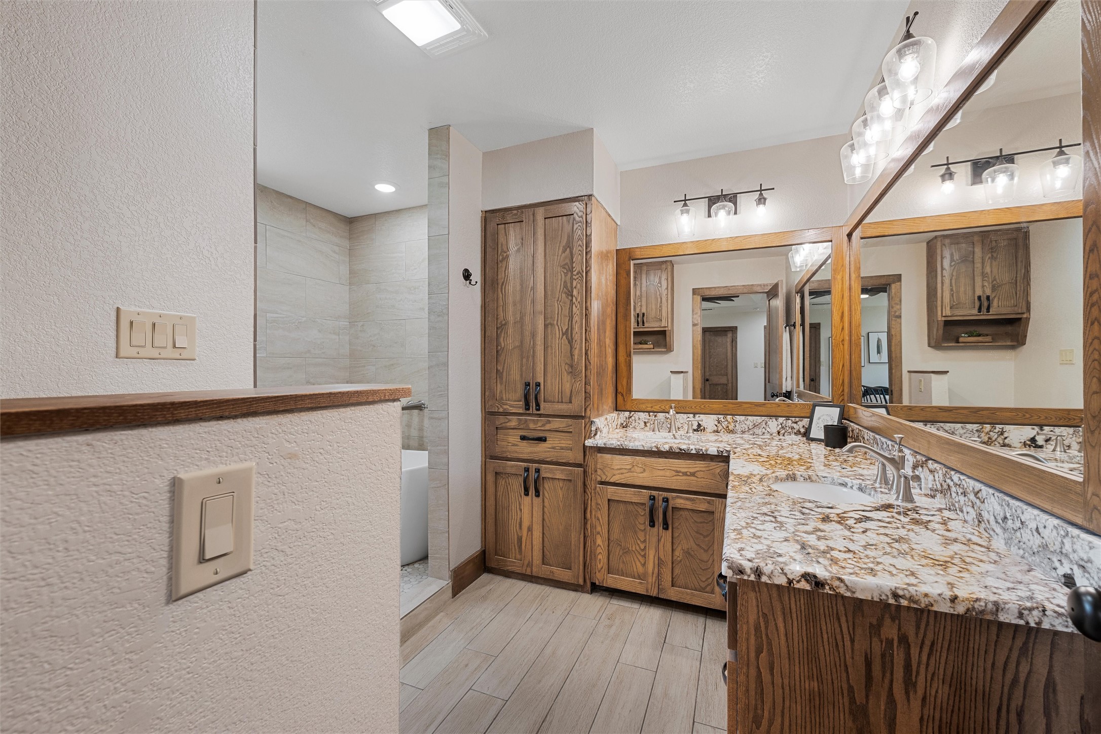 10048 E State Highway 36