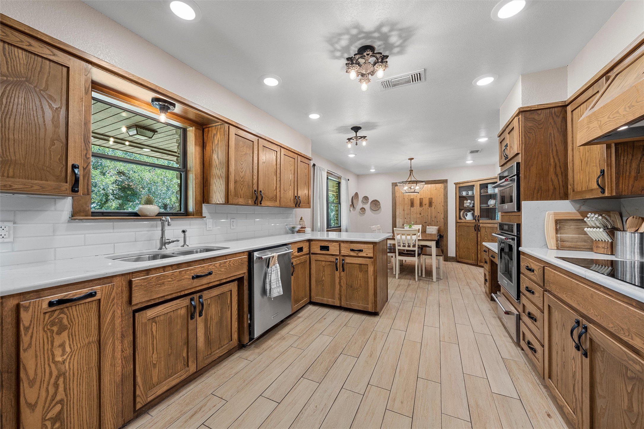 10048 E State Highway 36