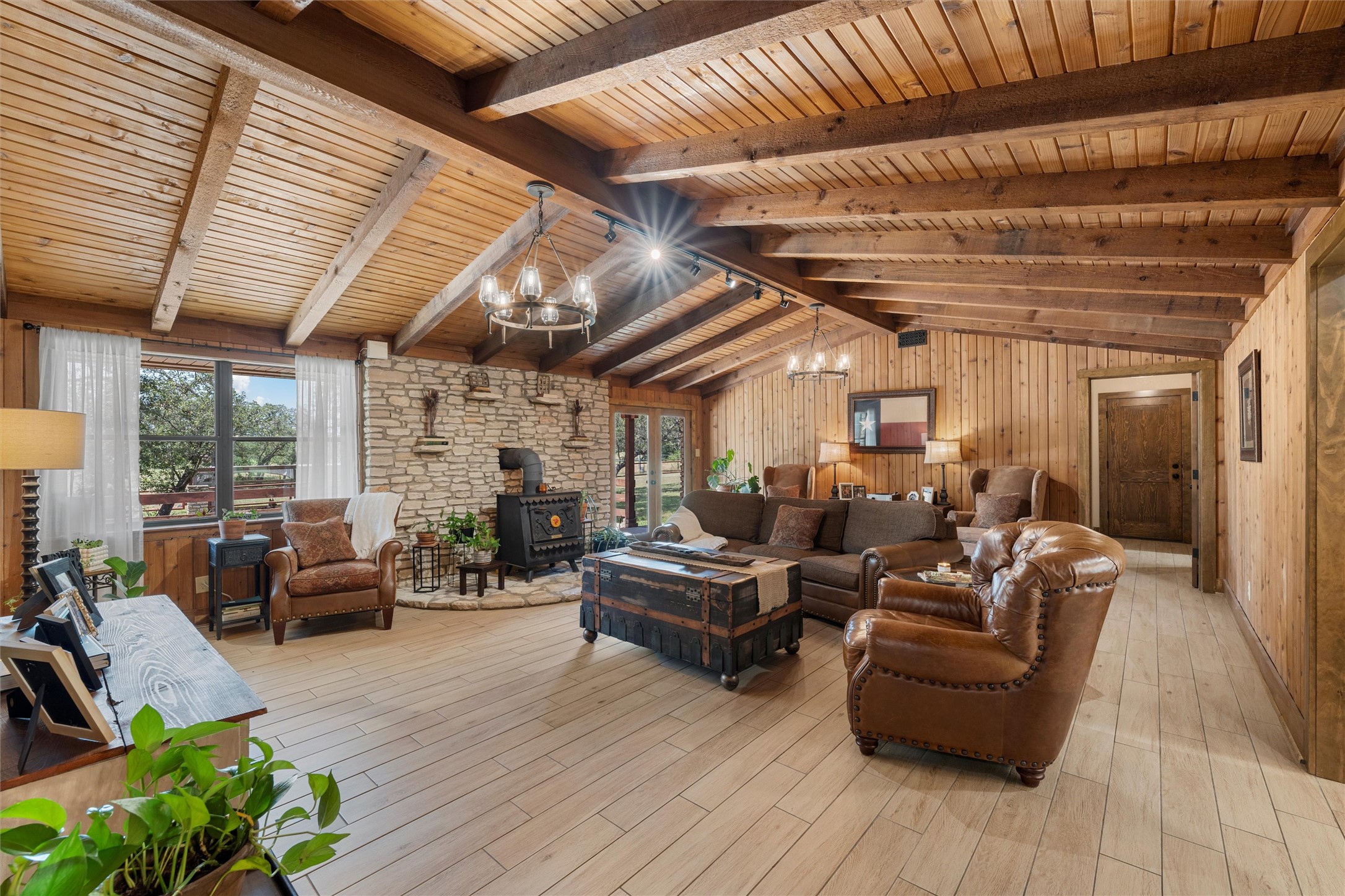 10048 E State Highway 36