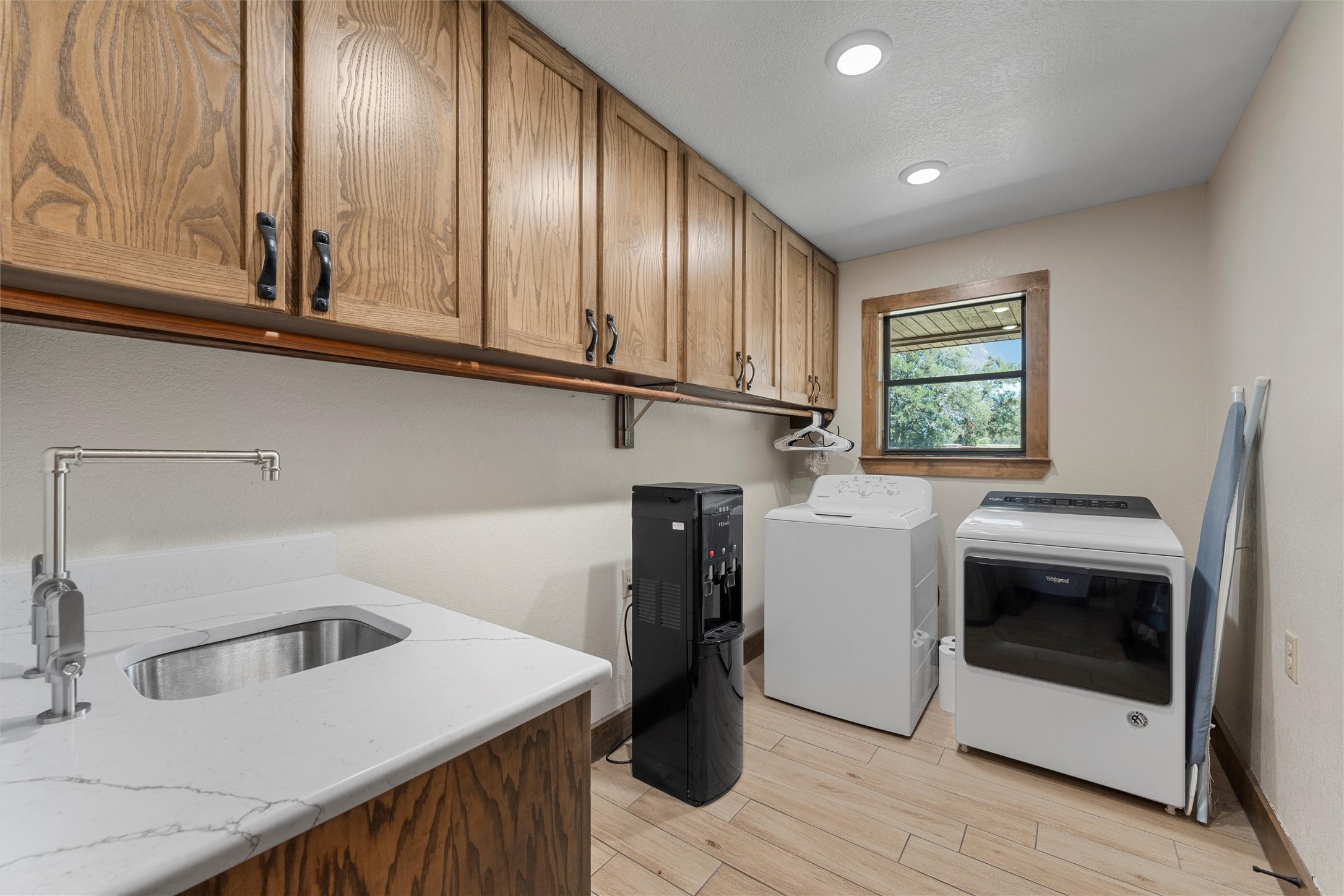 10048 E State Highway 36