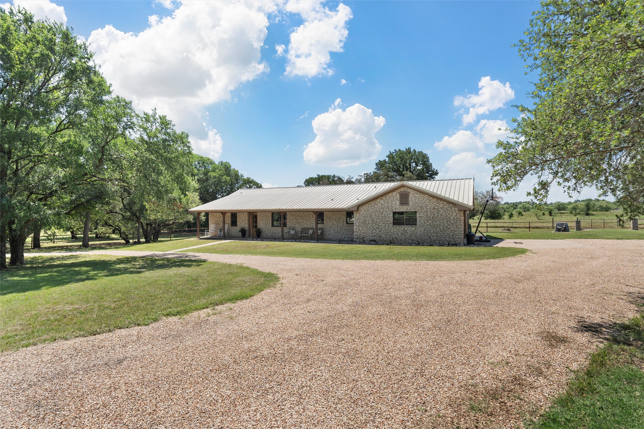 10048 E State Highway 36