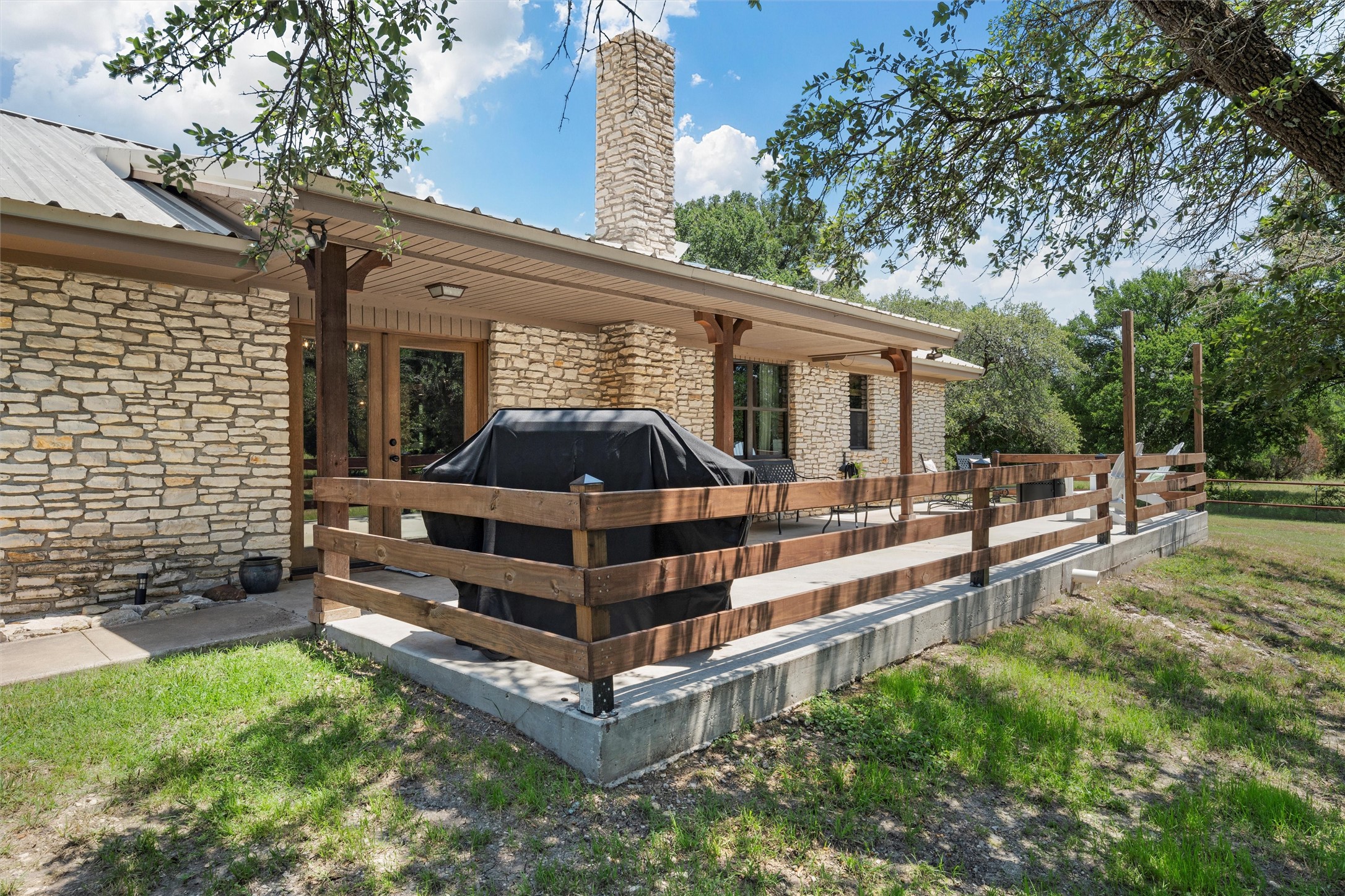 10048 E State Highway 36