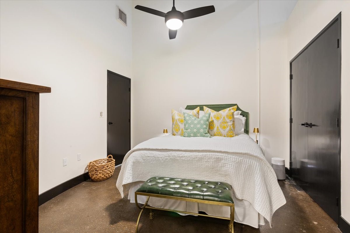 219 S 4th Street 106