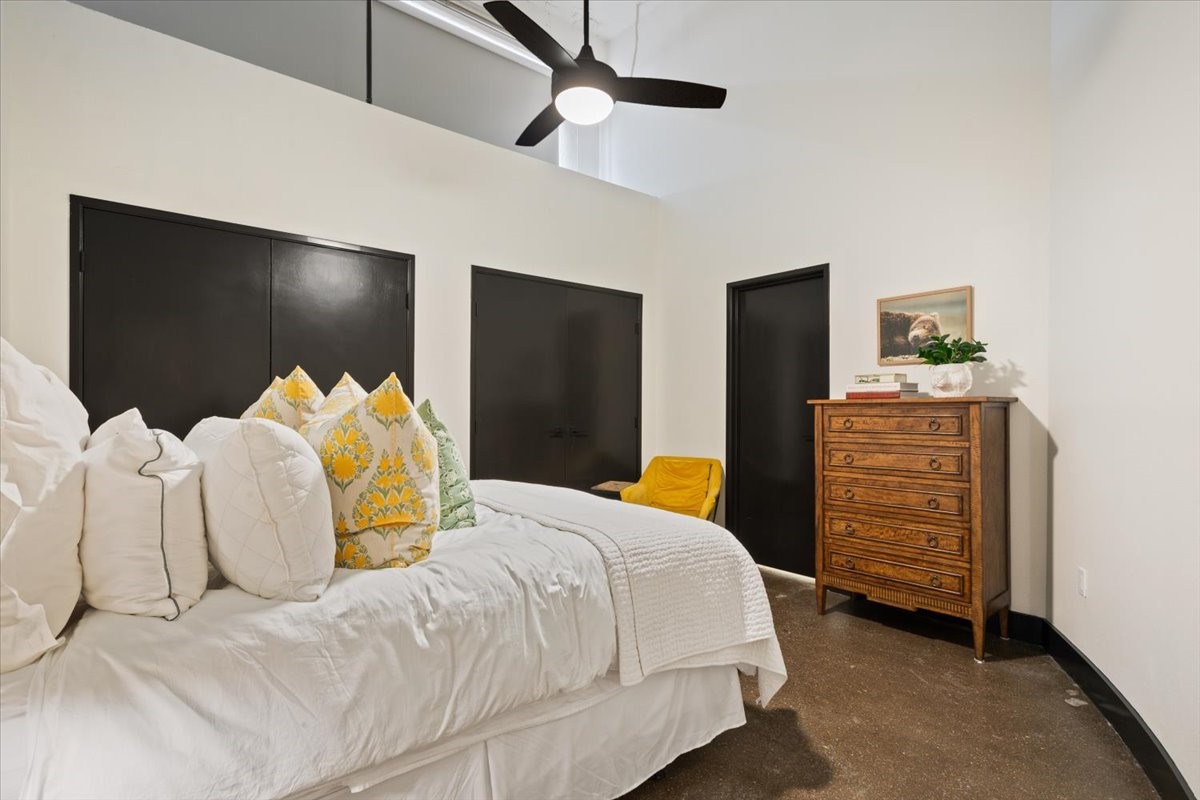 219 S 4th Street 106