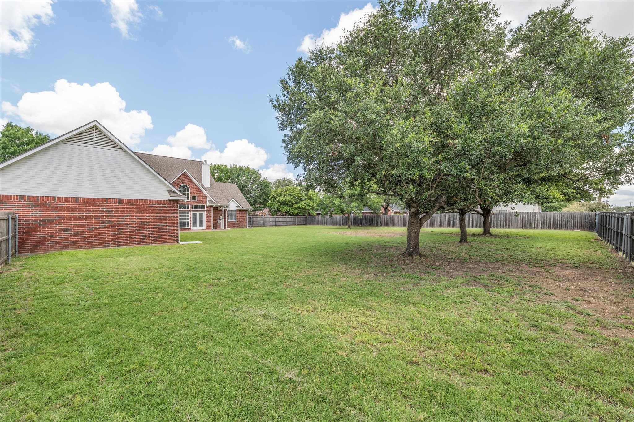 838 Country Lane Drive