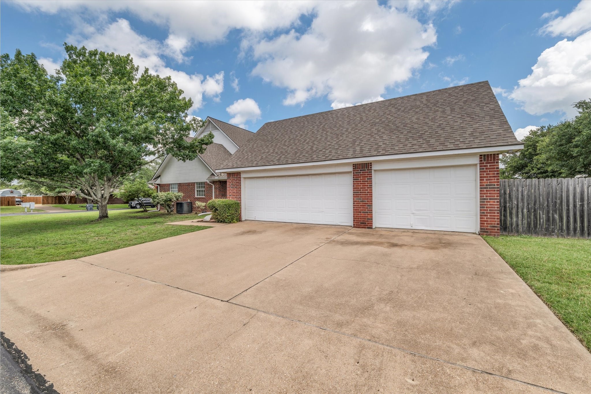 838 Country Lane Drive