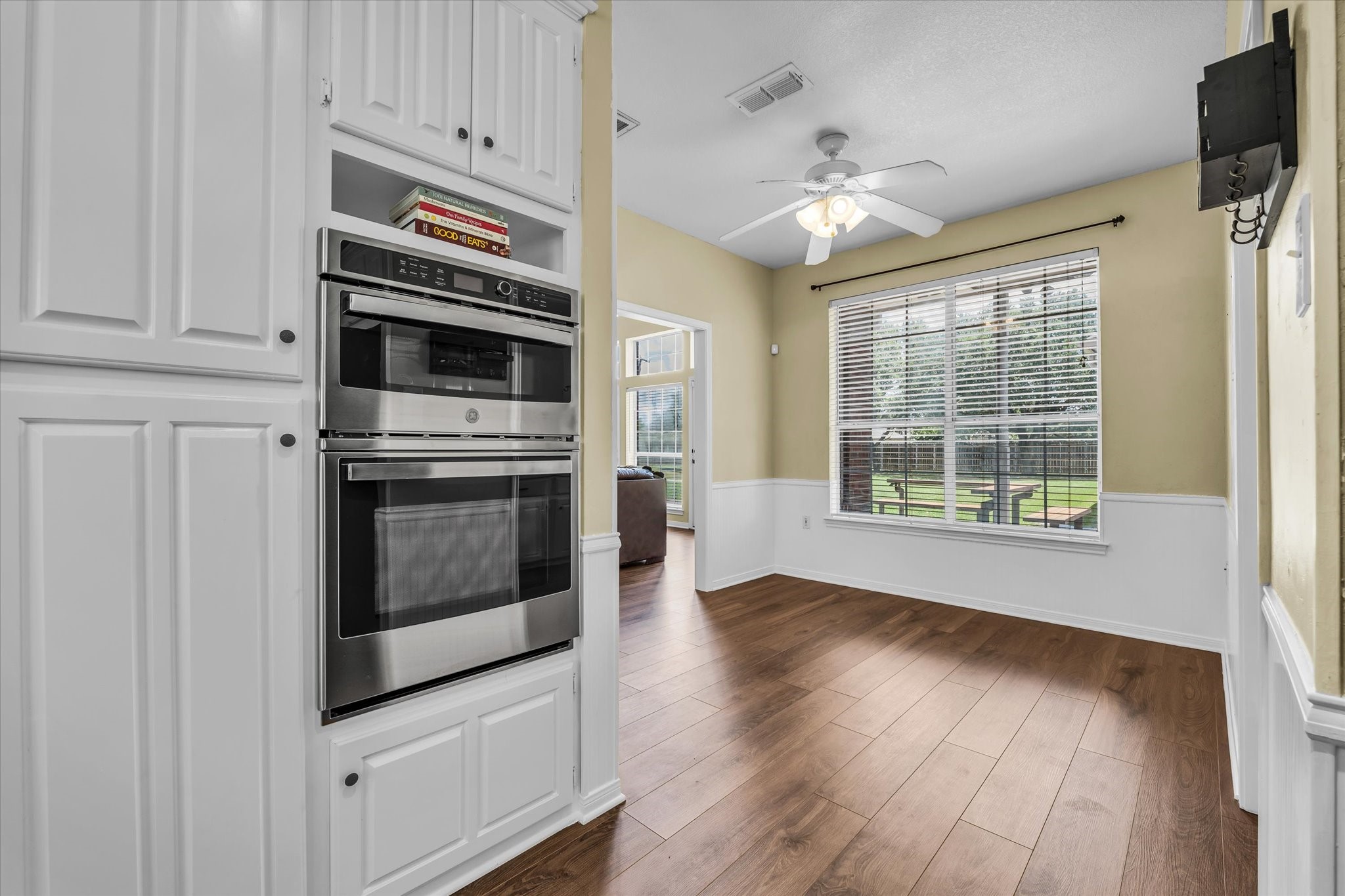 838 Country Lane Drive