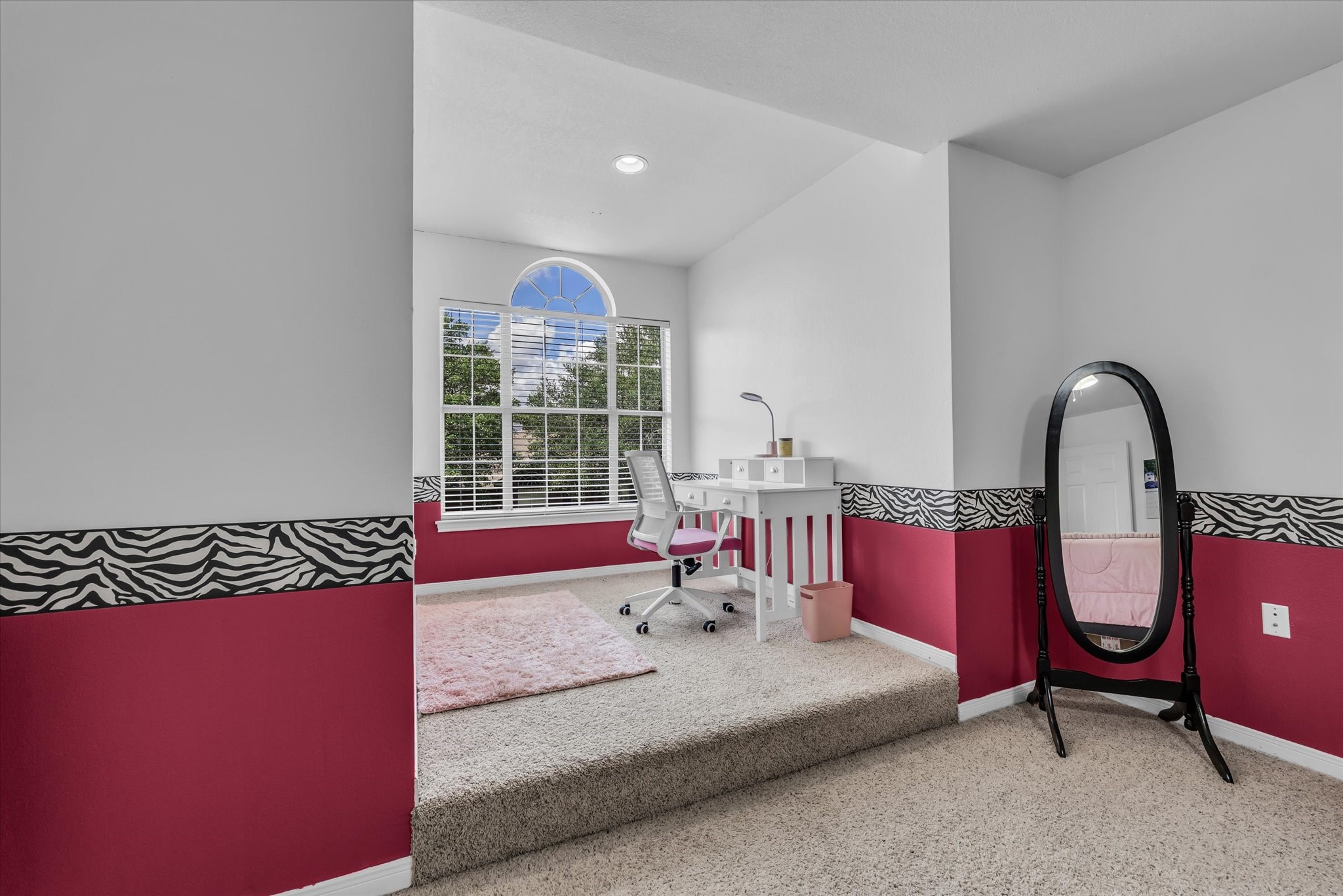 838 Country Lane Drive