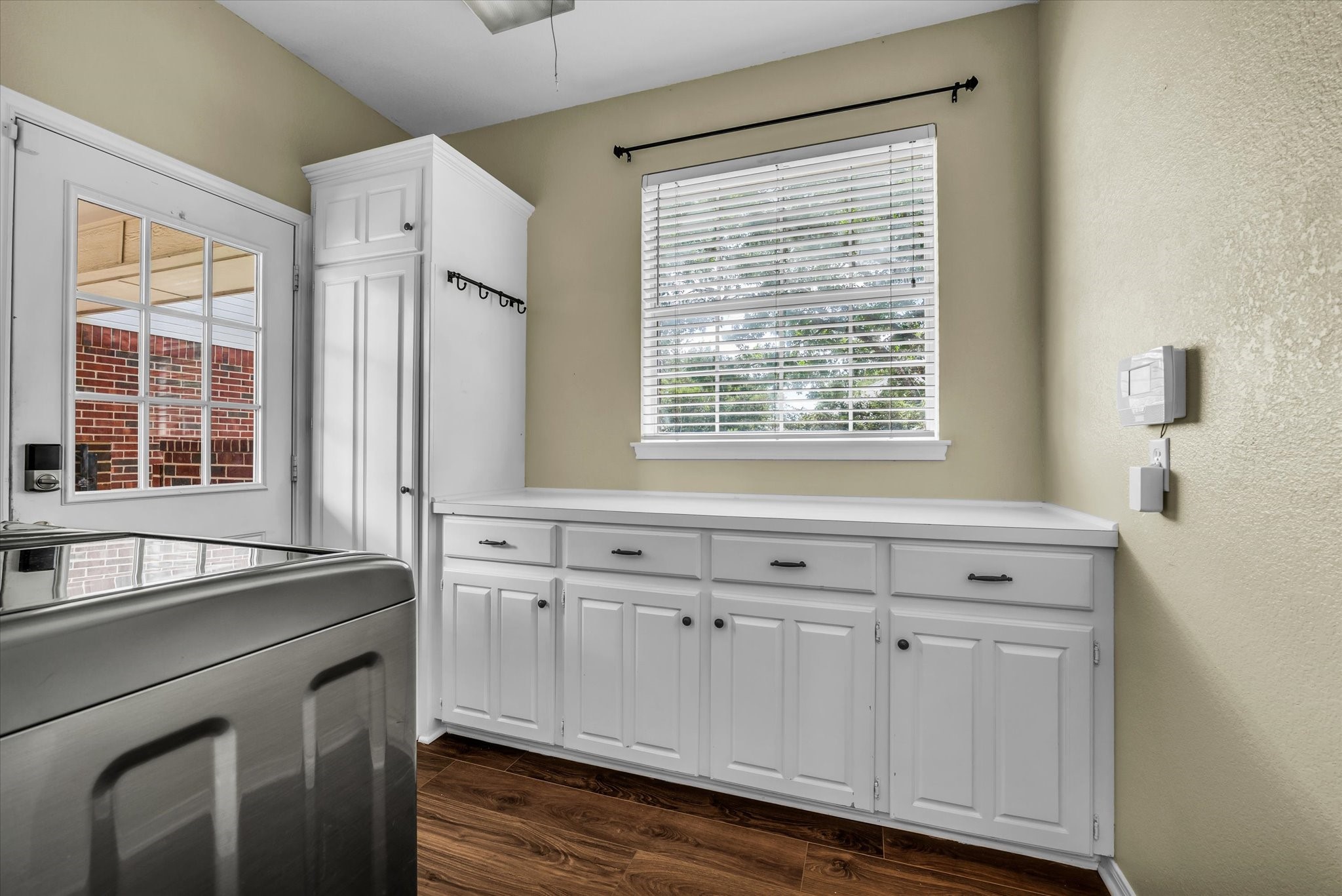 838 Country Lane Drive