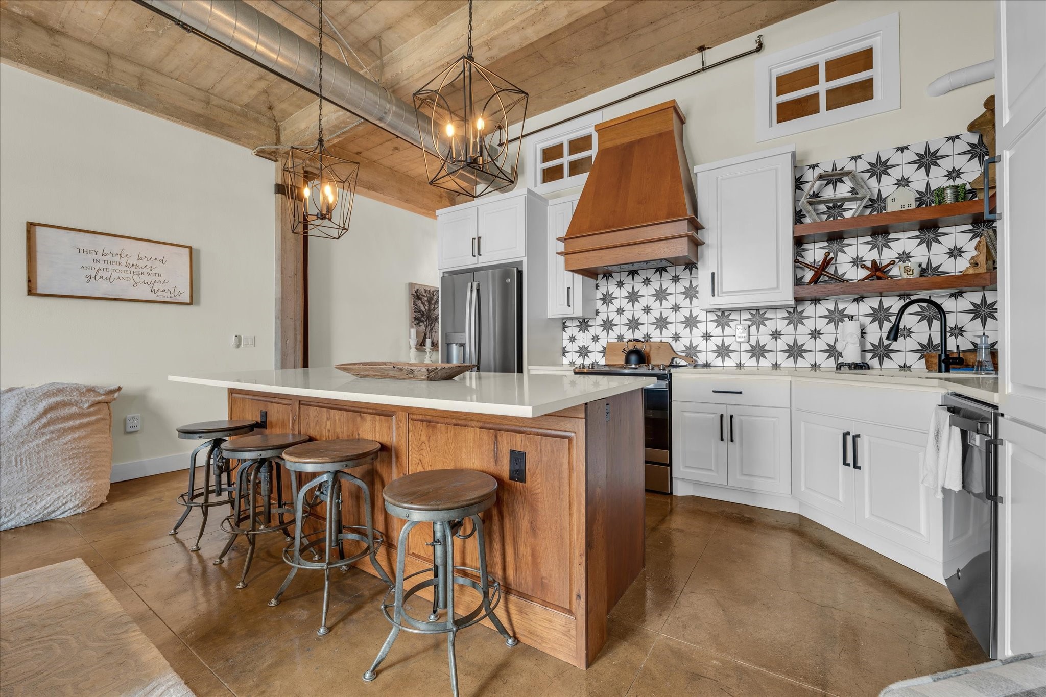 219 S 4th Street 402