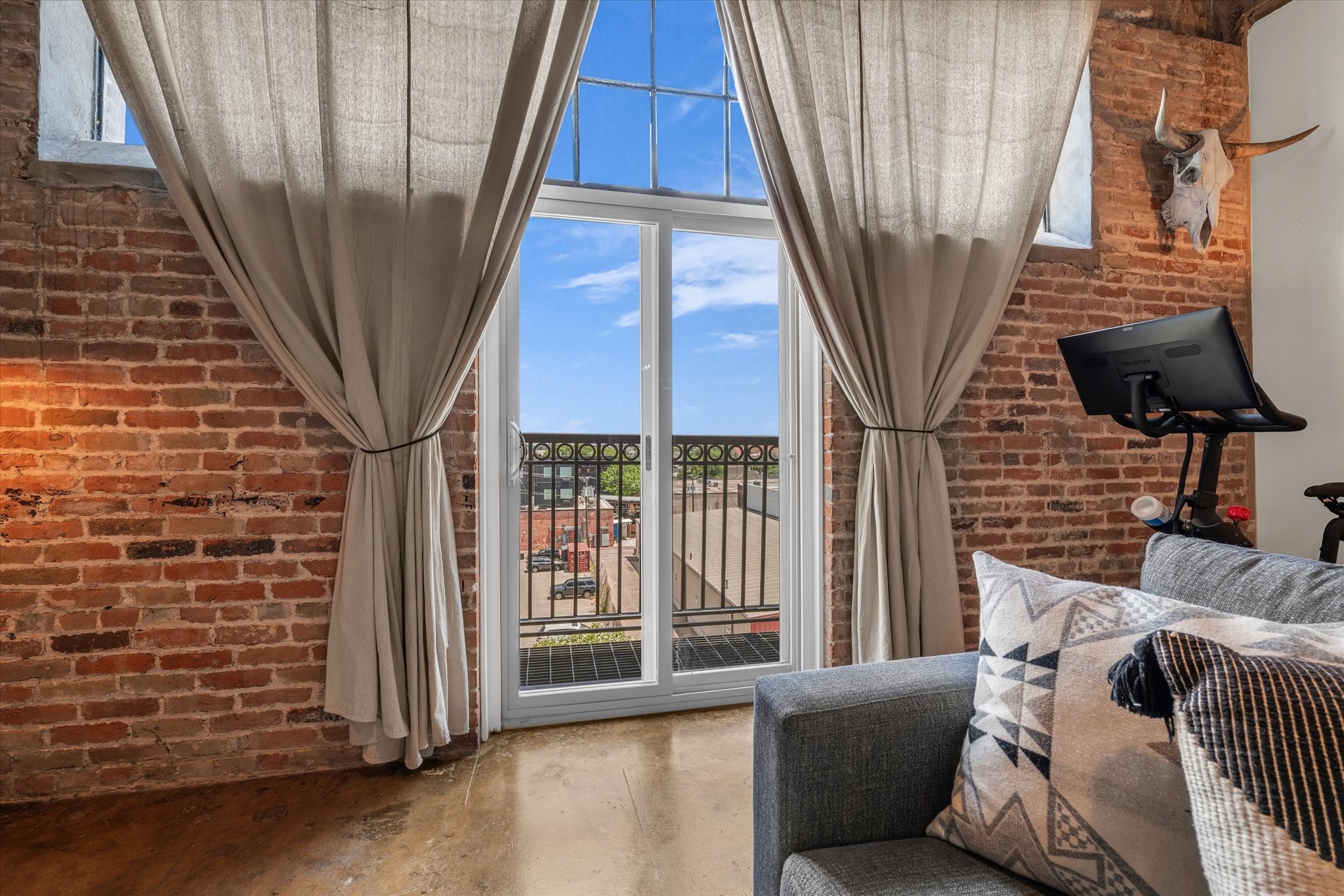 219 S 4th Street 402