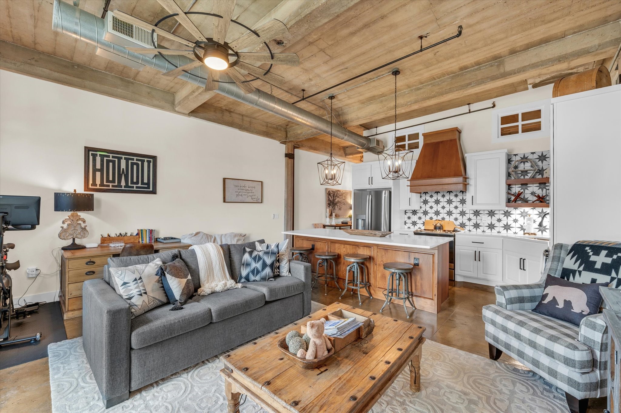 219 S 4th Street 402