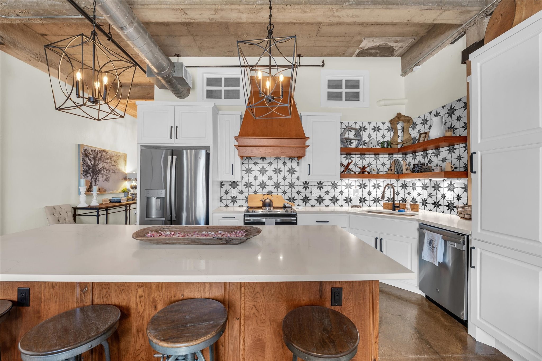 219 S 4th Street 402