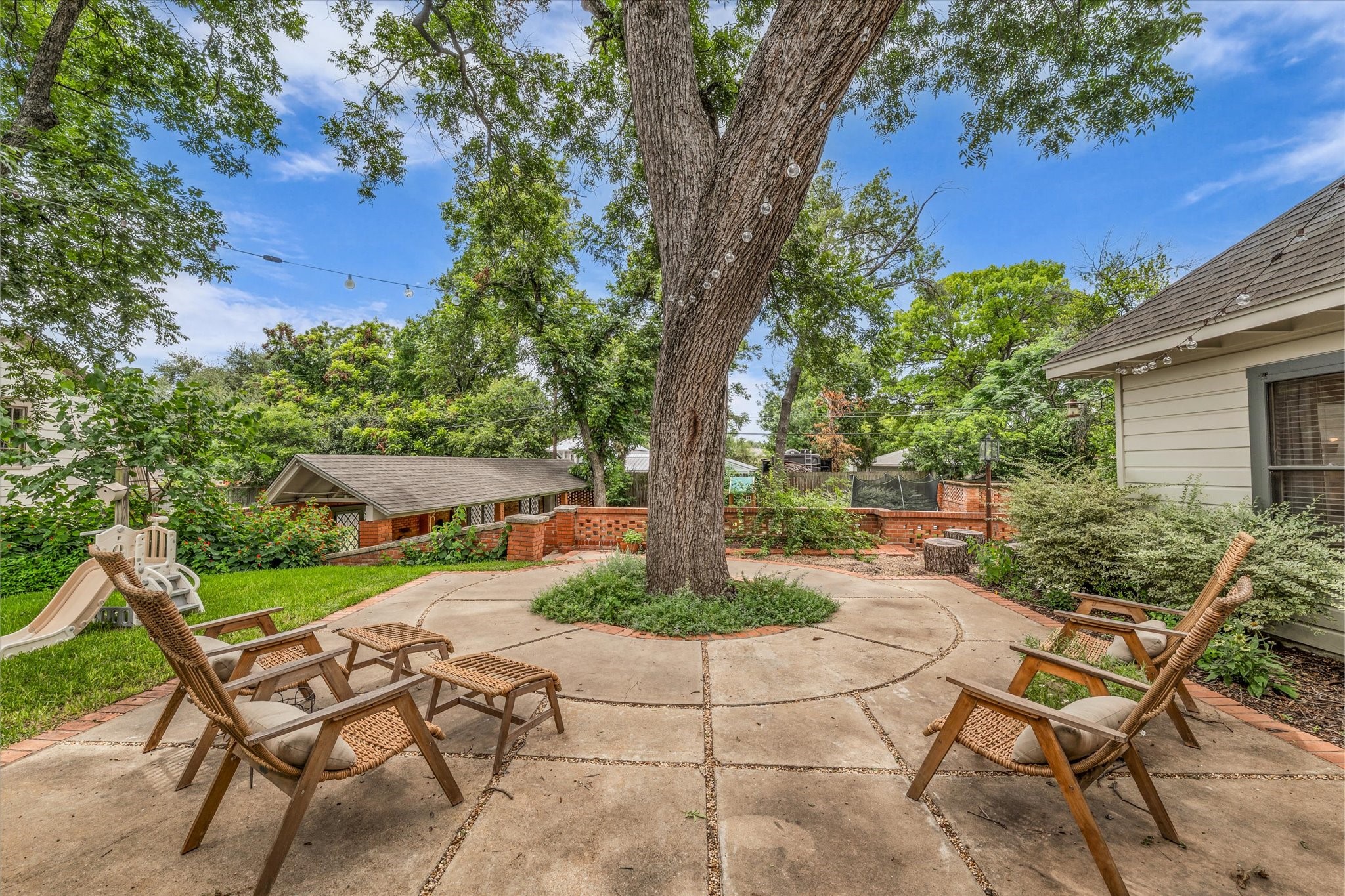 322 Crescent Road