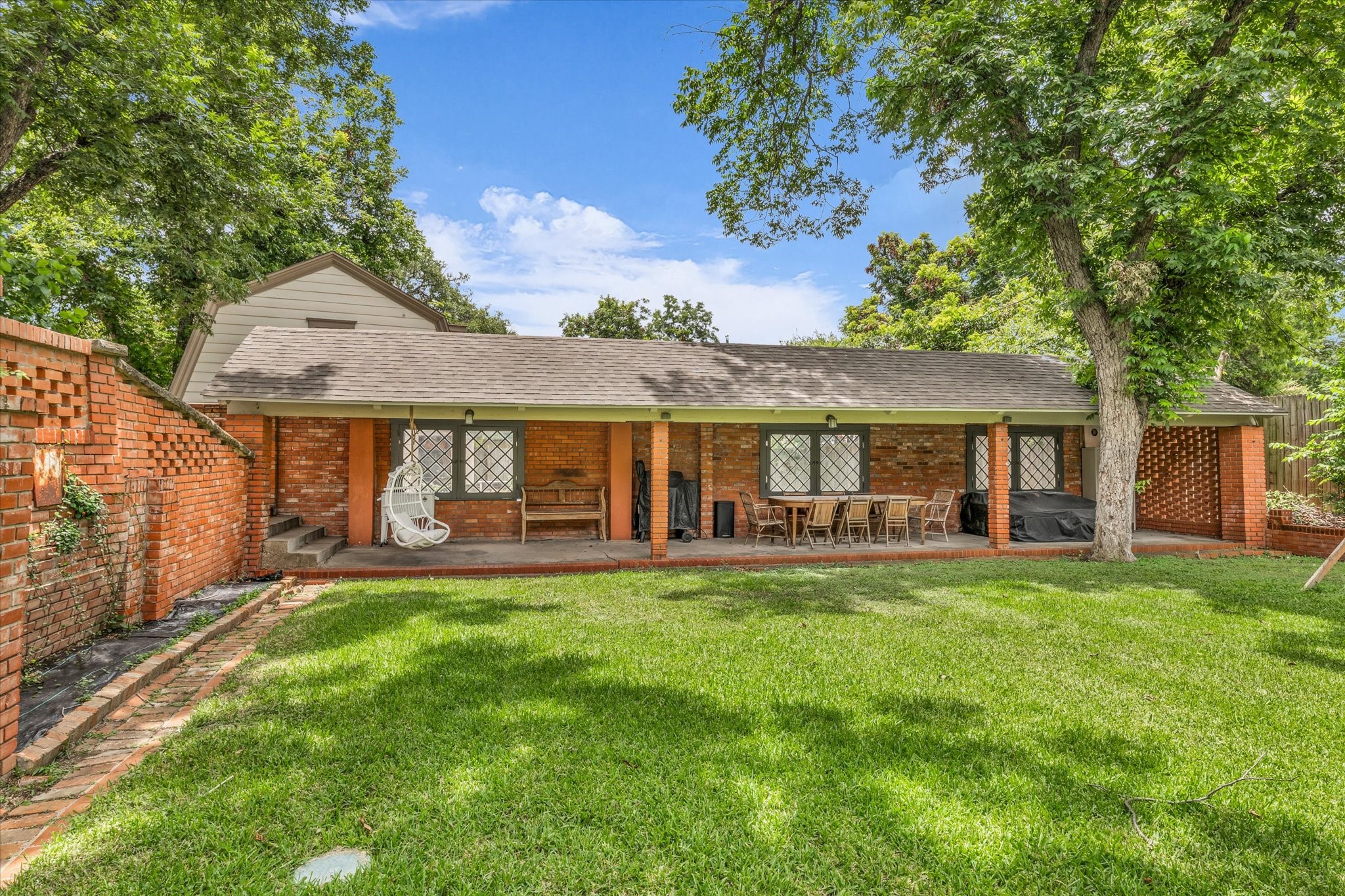 322 Crescent Road