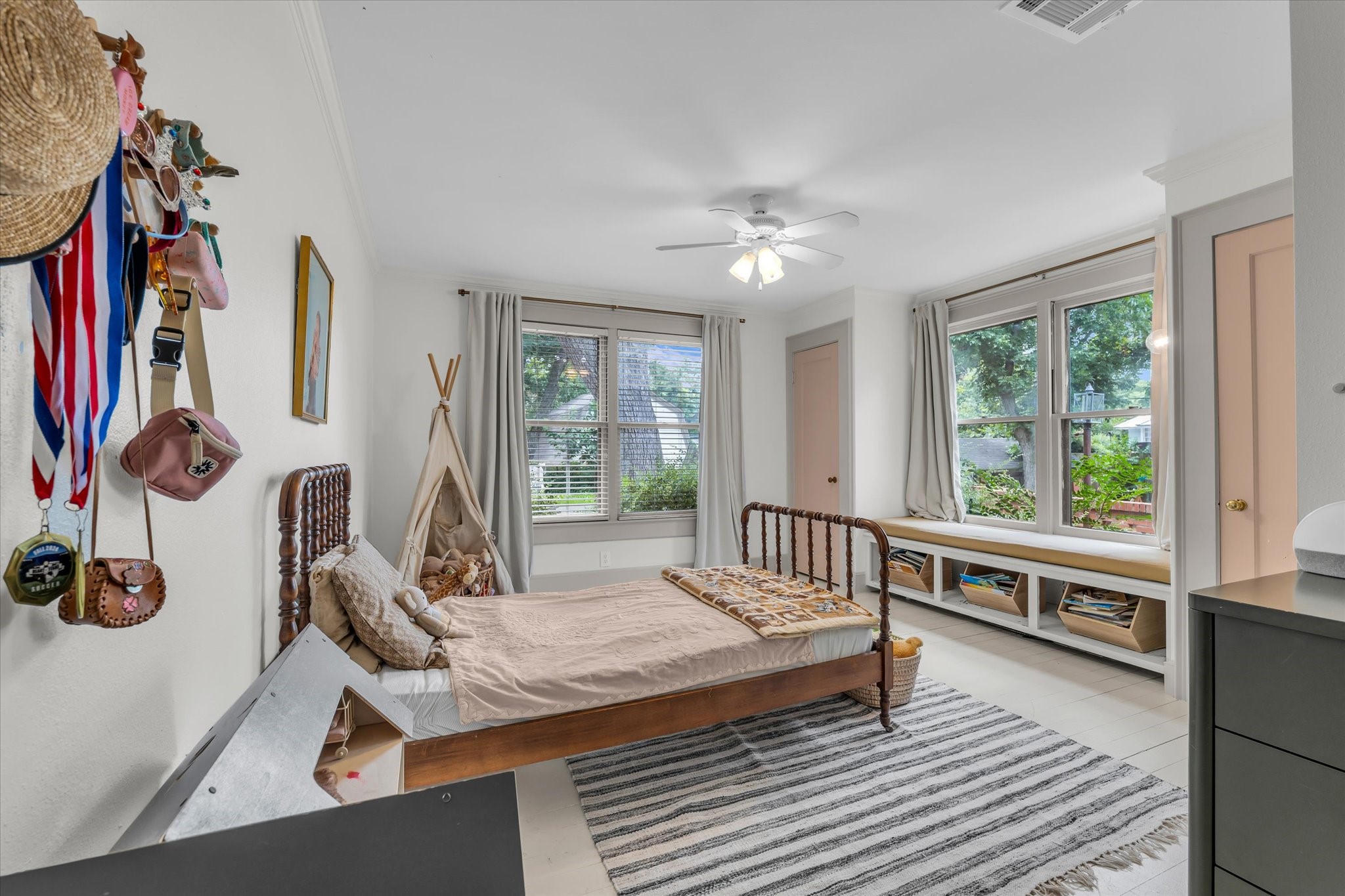 322 Crescent Road
