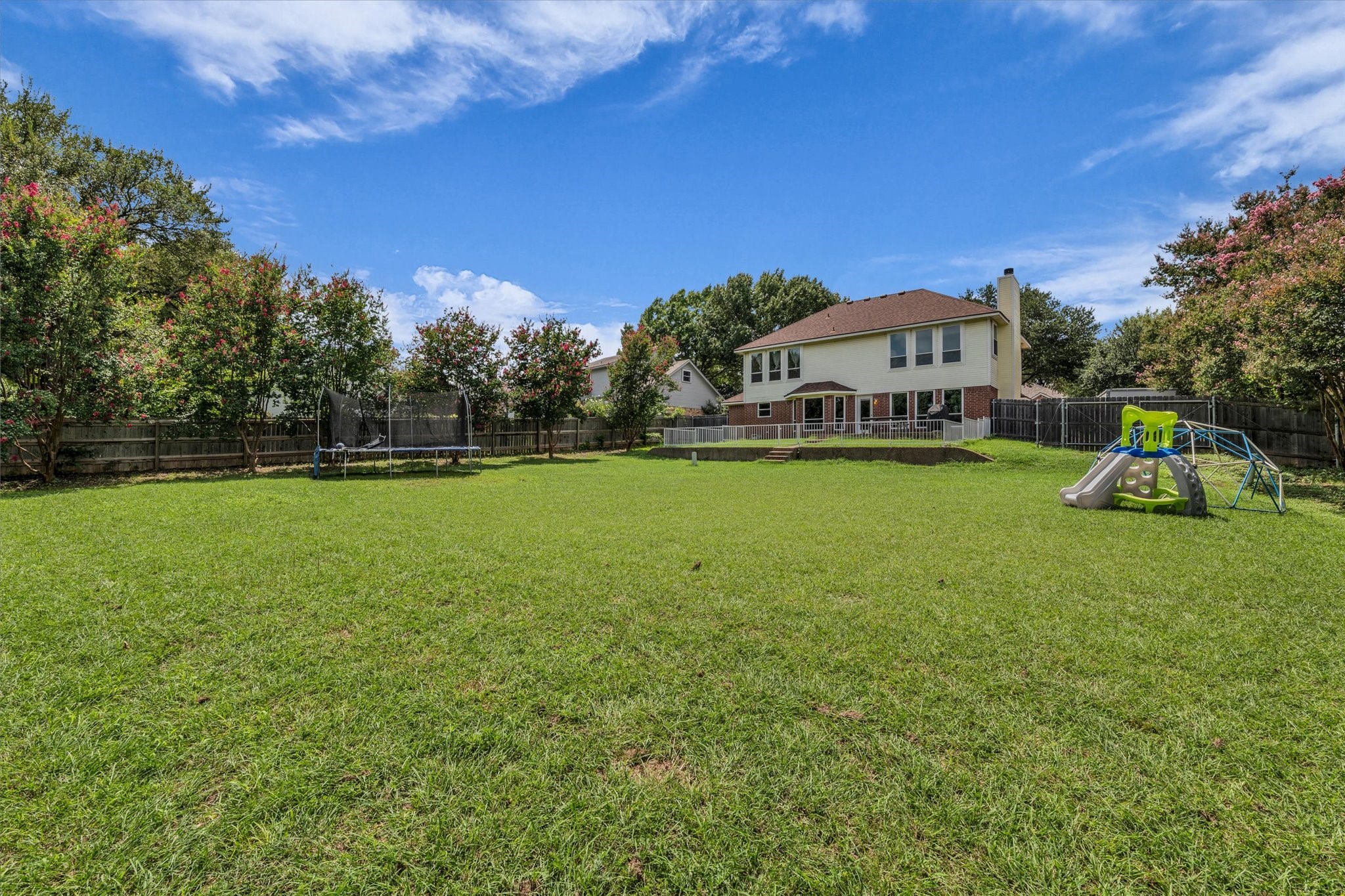 4218 Green Oak Drive