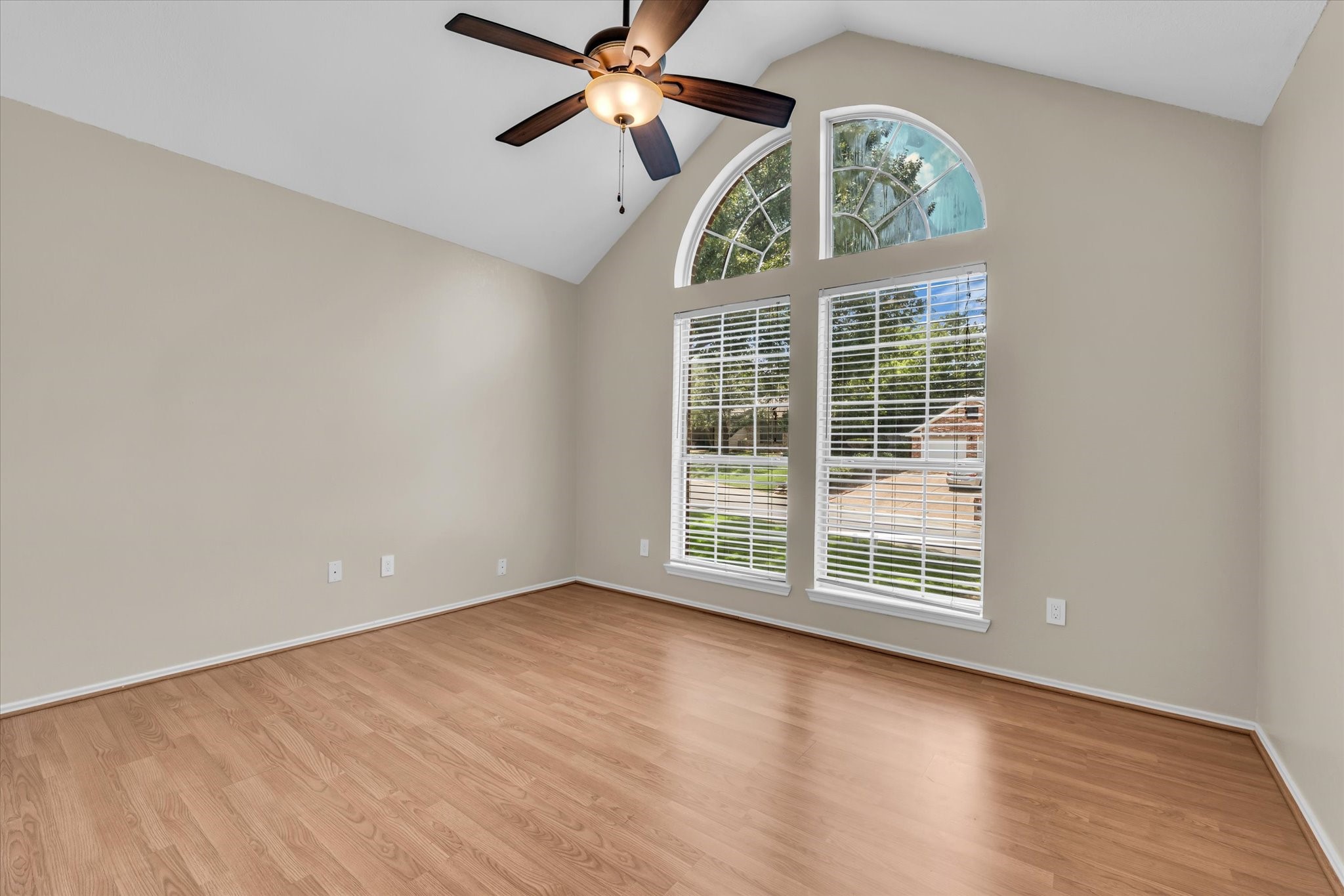 4218 Green Oak Drive