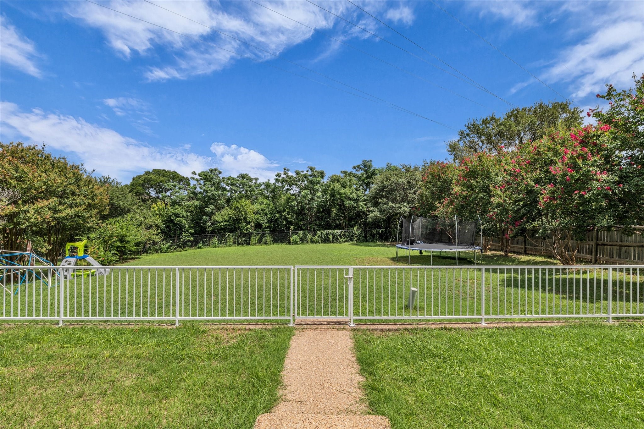 4218 Green Oak Drive